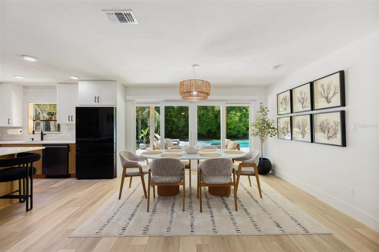 4618 BAYSHORE BLVD NE