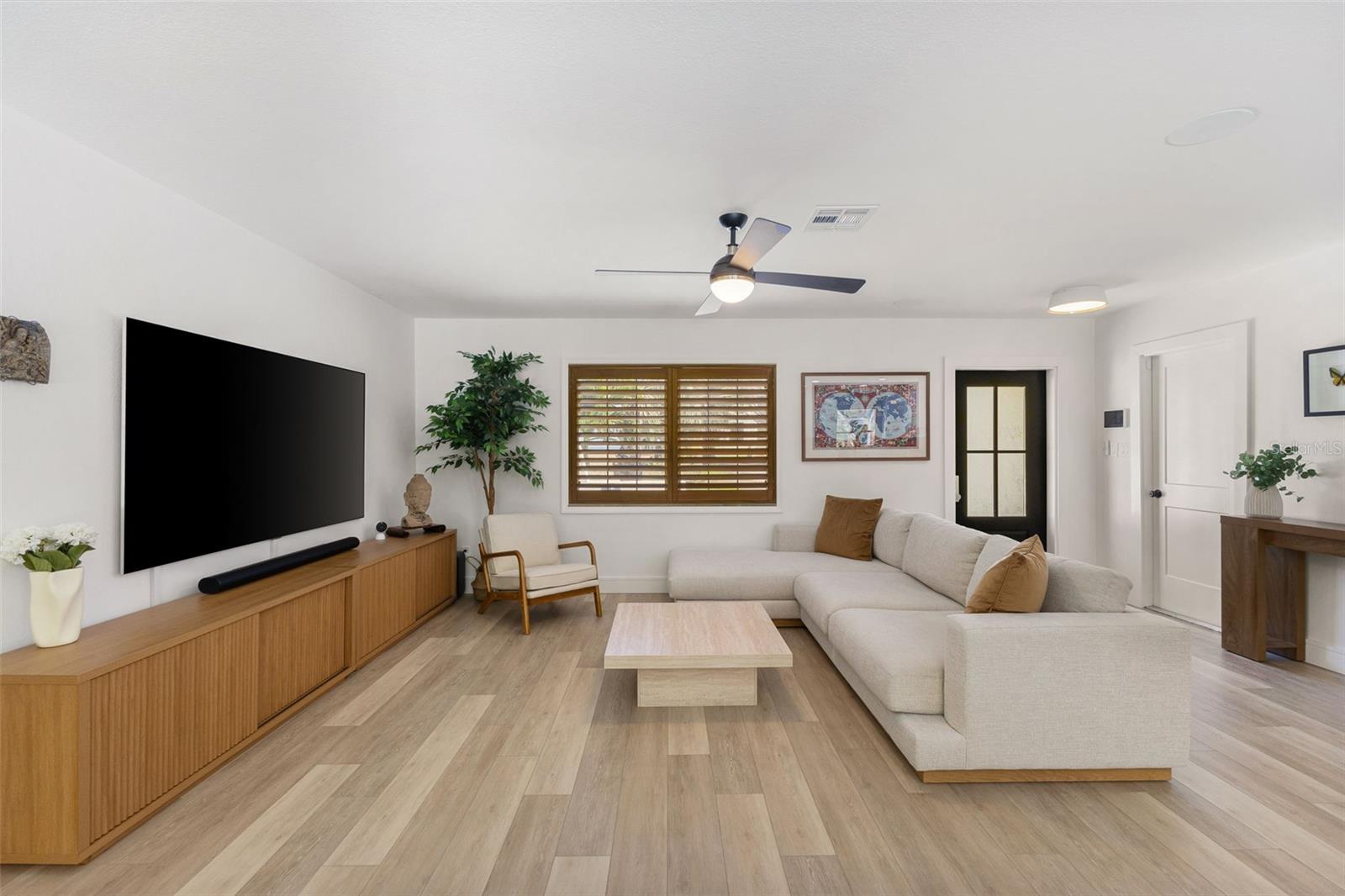 4618 BAYSHORE BLVD NE