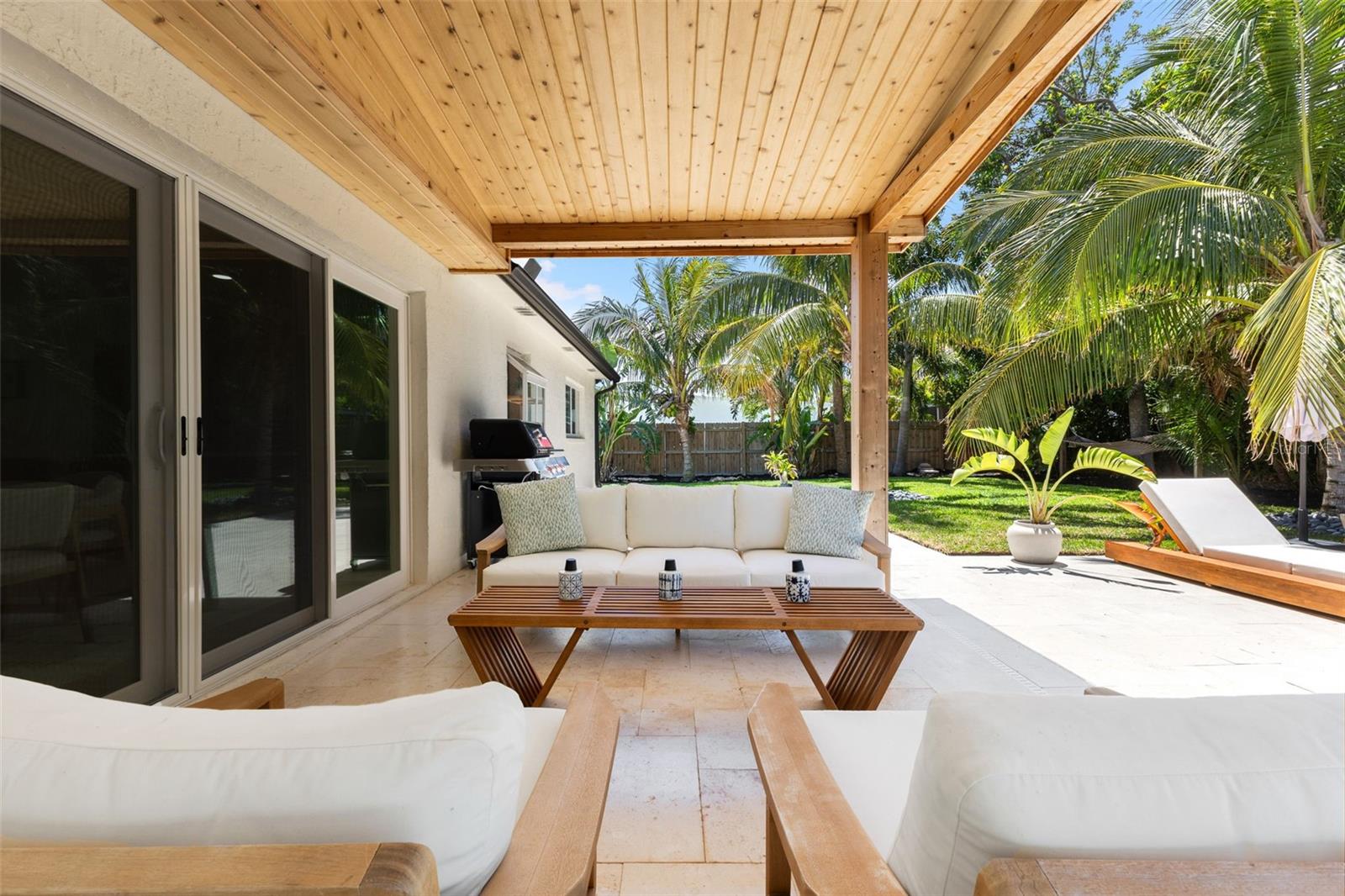 4618 BAYSHORE BLVD NE