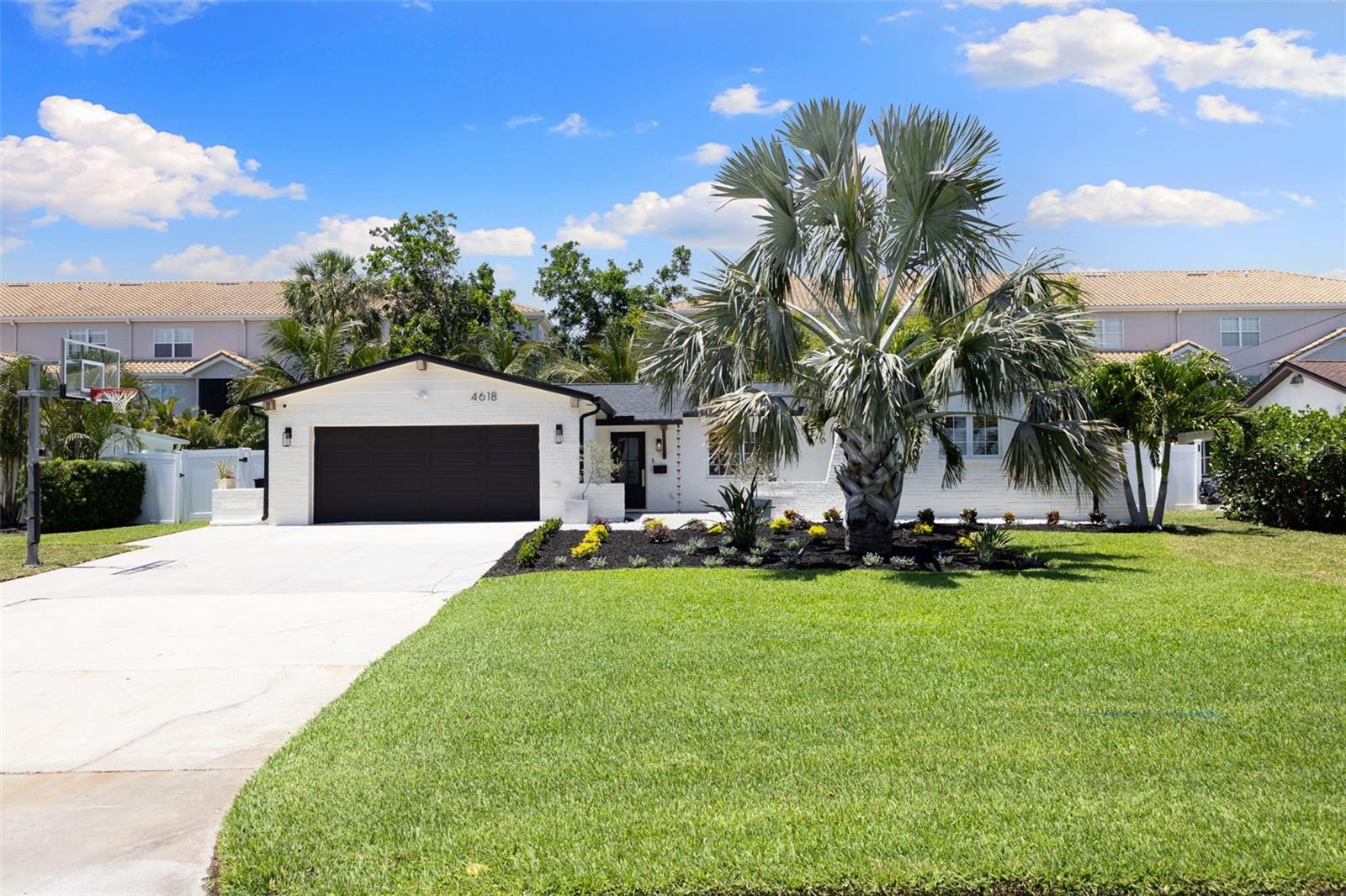 4618 BAYSHORE BLVD NE