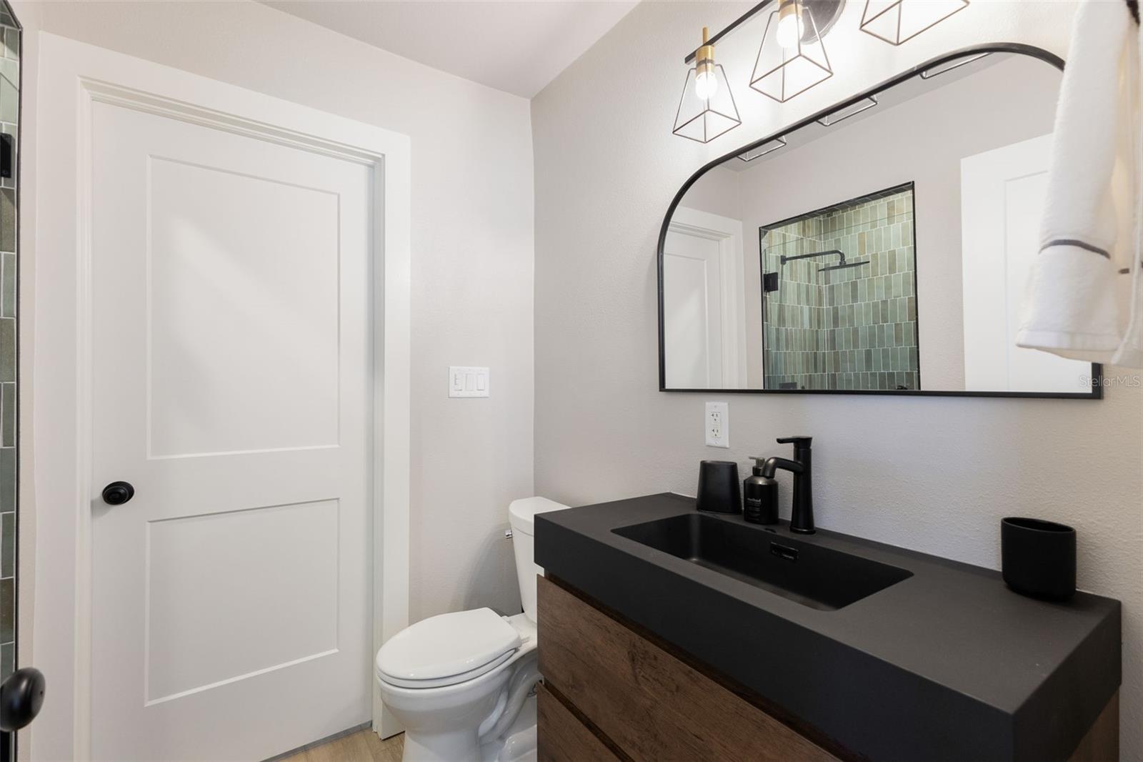 4618 BAYSHORE BLVD NE