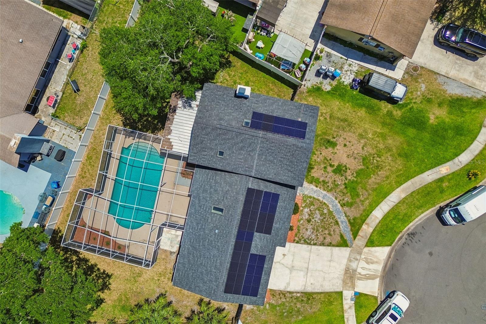 7111 GATEWAY CT