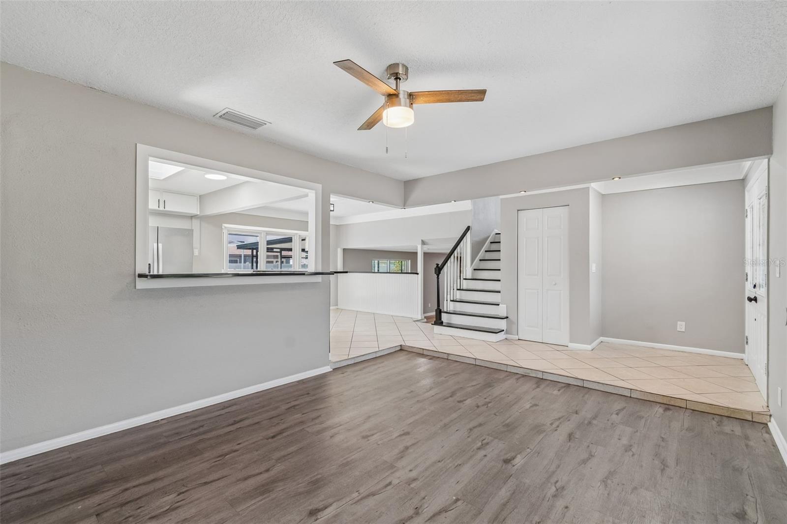 7111 GATEWAY CT