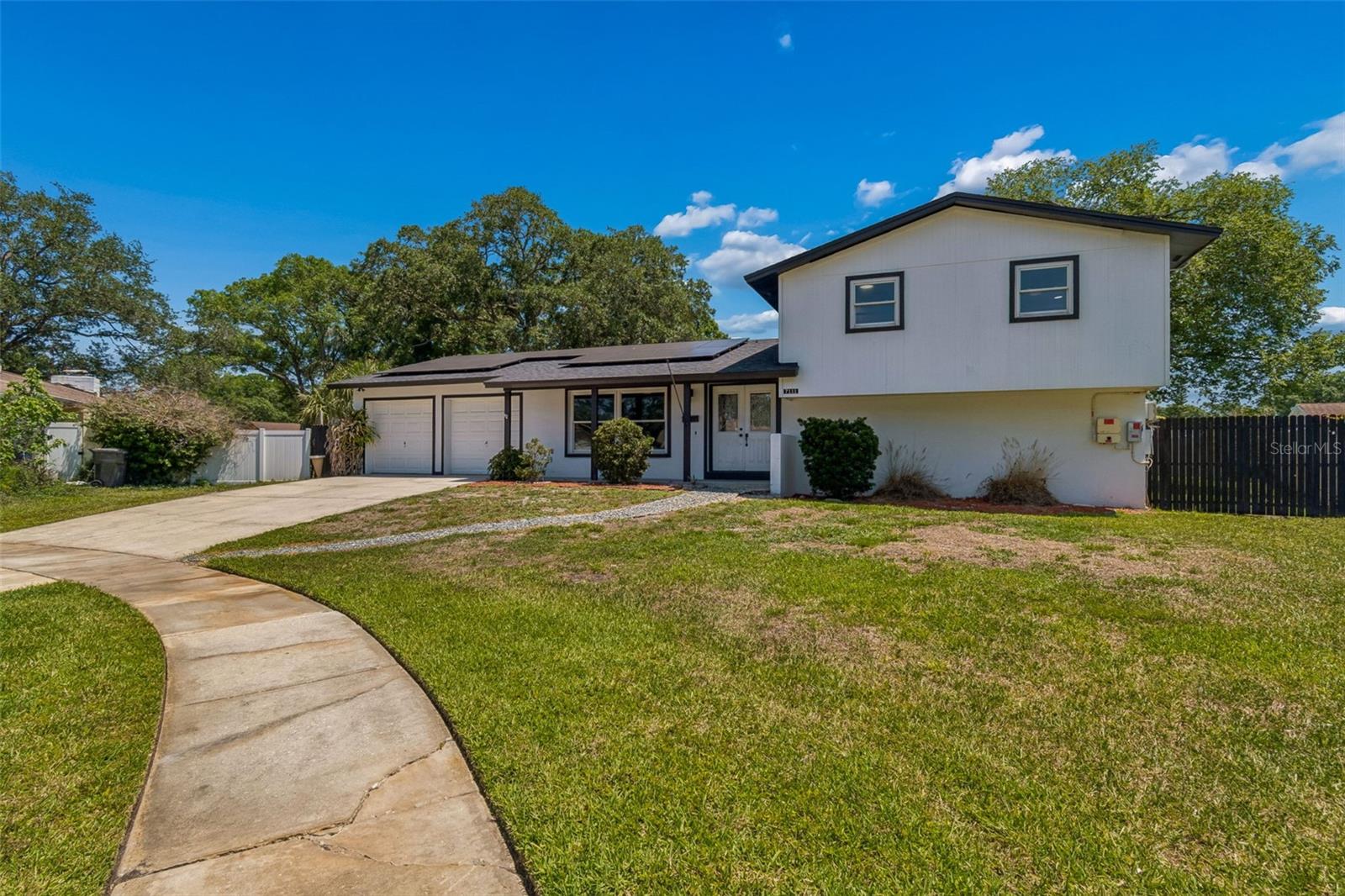 7111 GATEWAY CT