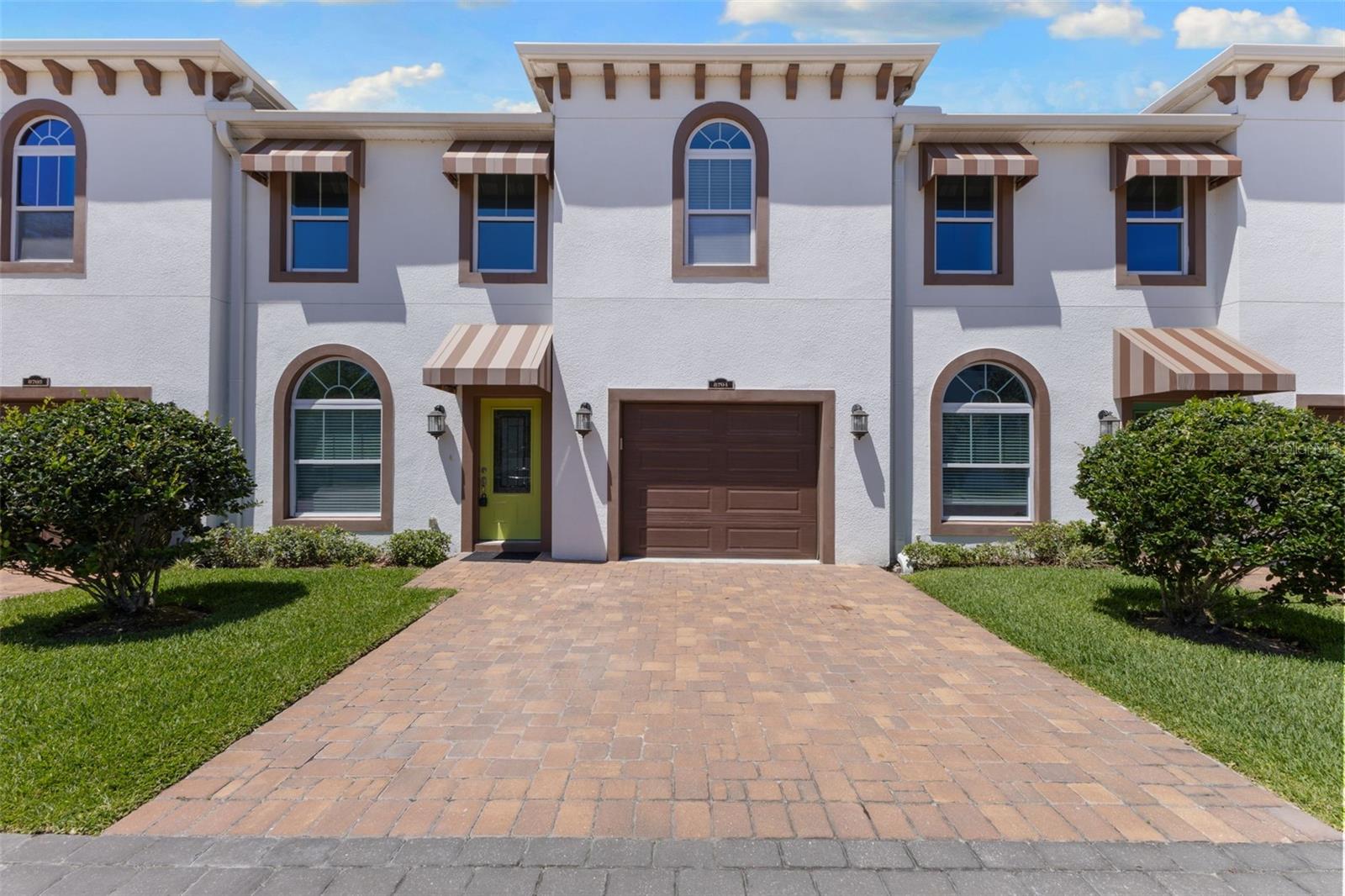 8704 KENYON VIEW CT