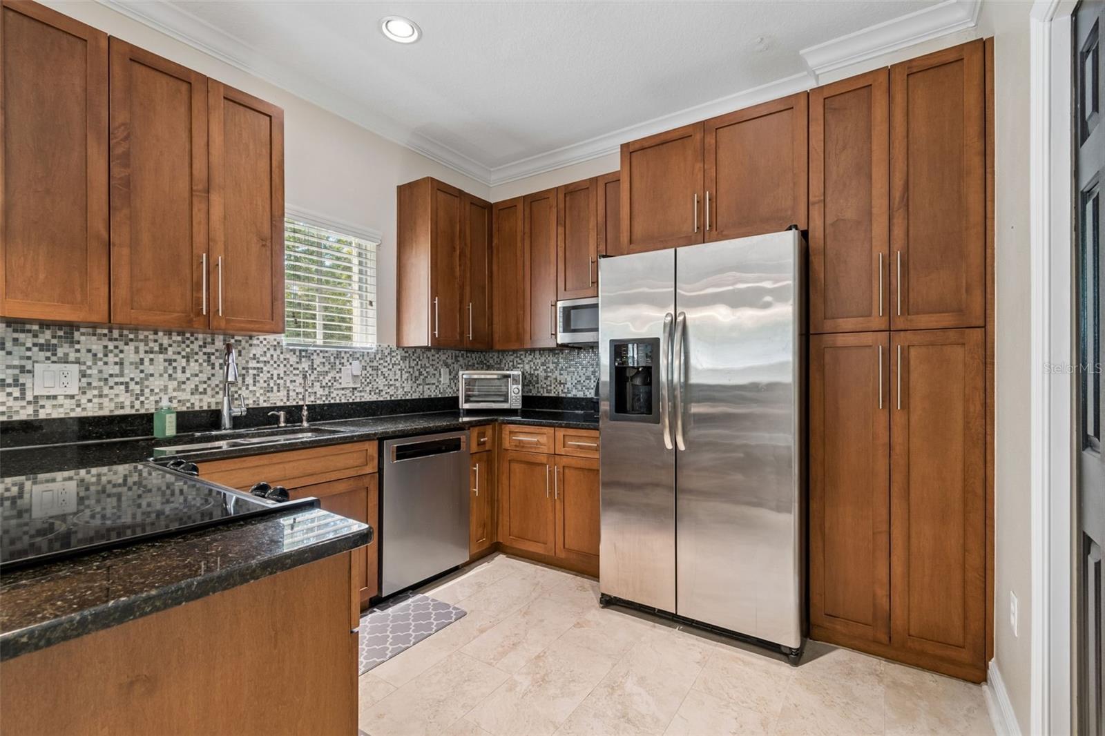 650 SIREN WIND LN