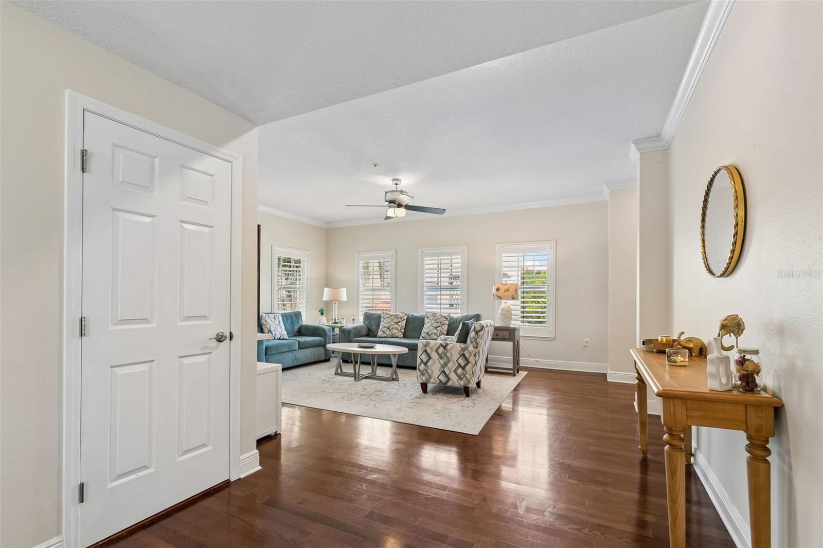 650 SIREN WIND LN