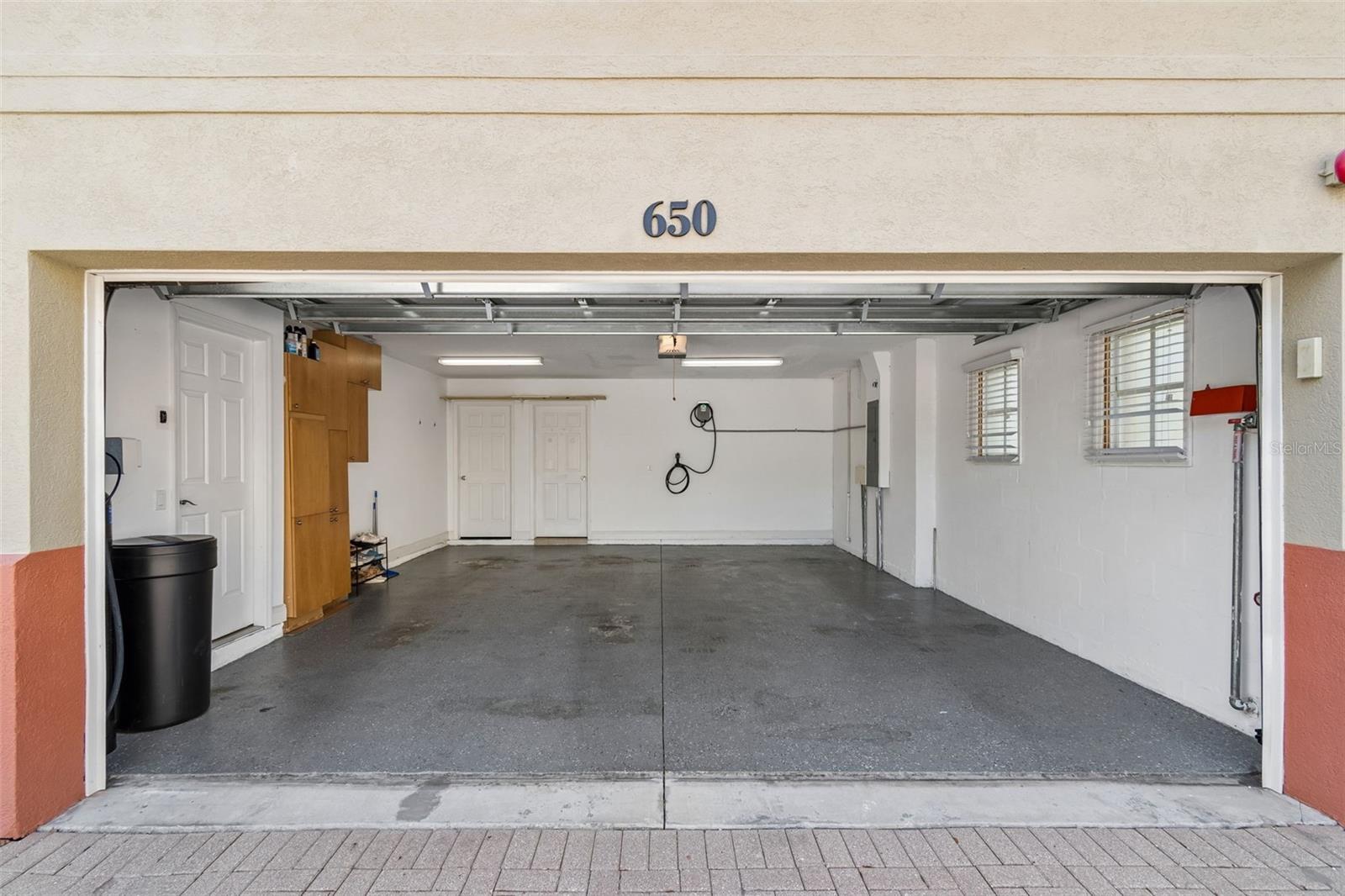 650 SIREN WIND LN