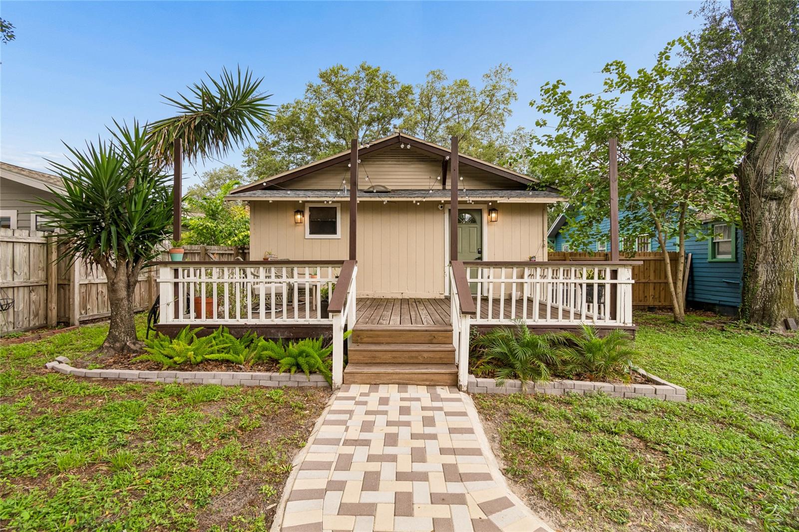 1202 E POWHATAN AVE