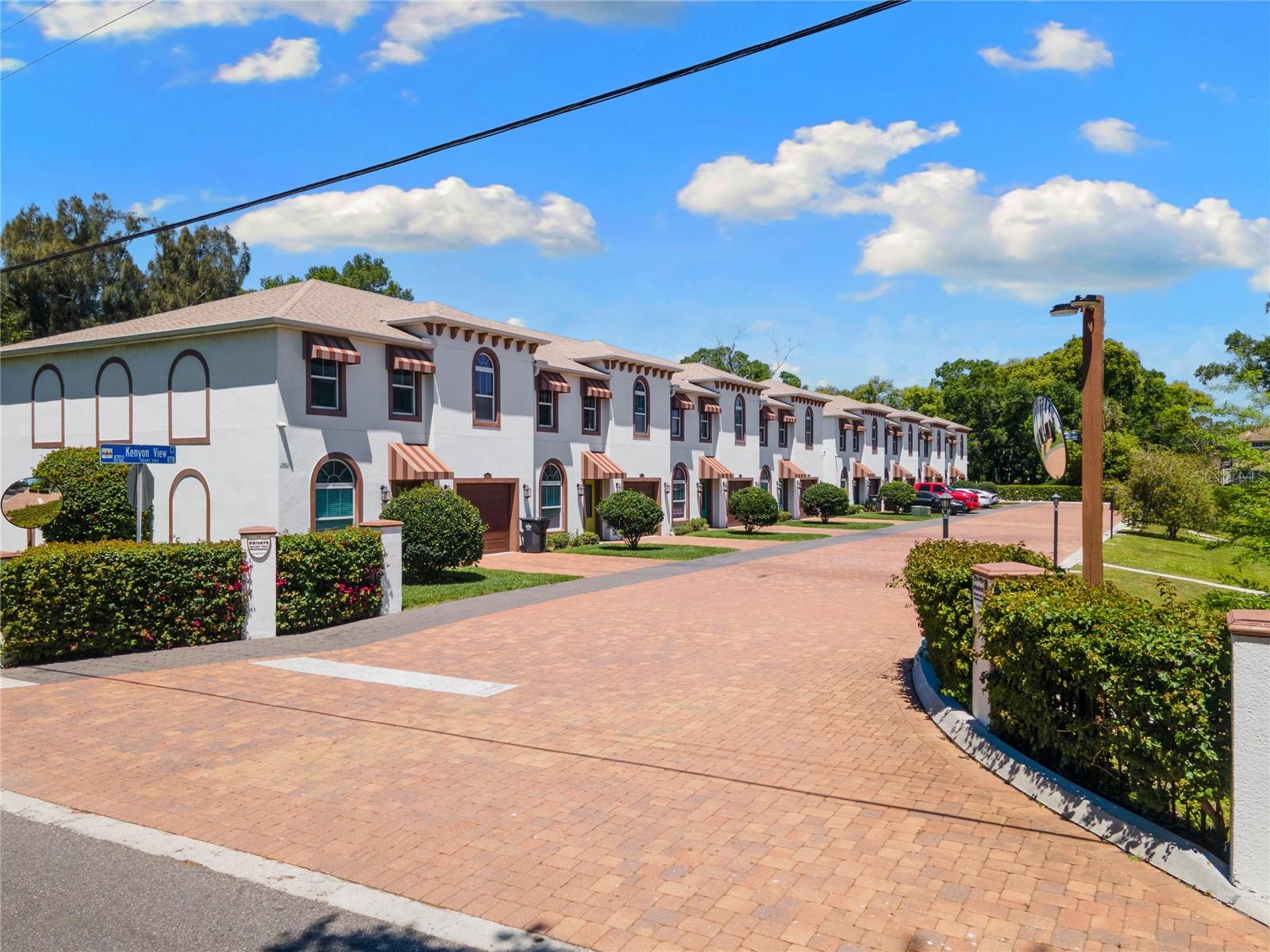 8702-8708 KENYON VIEW CT
