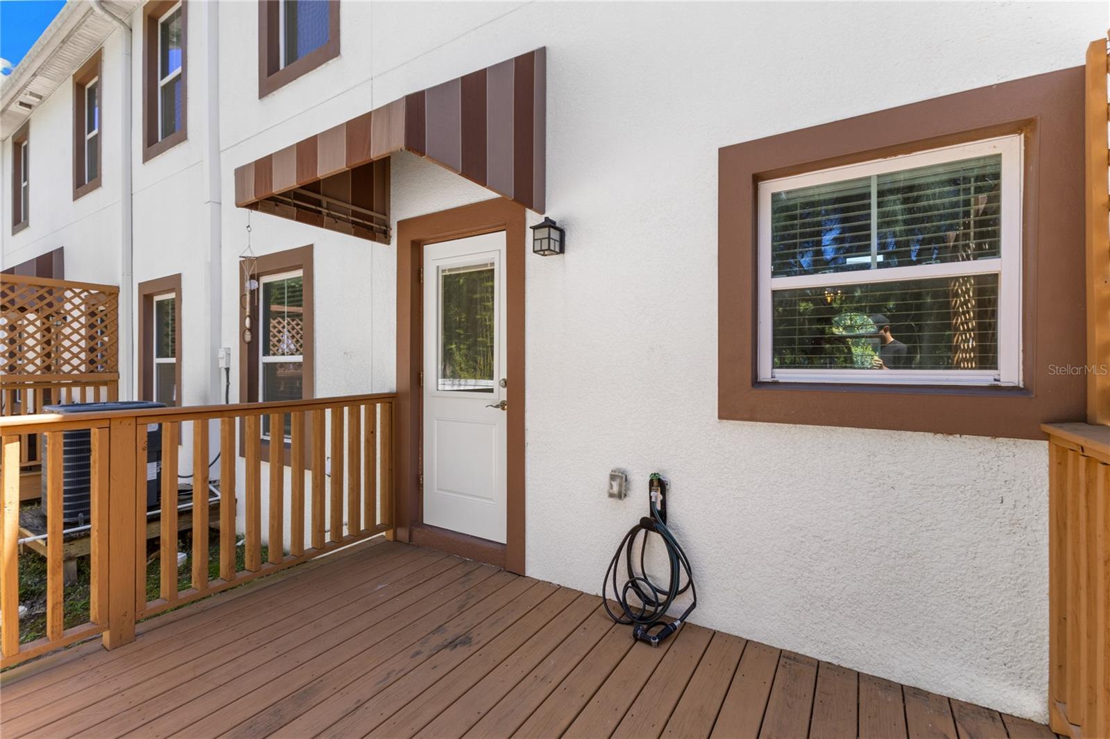 8702-8708 KENYON VIEW CT