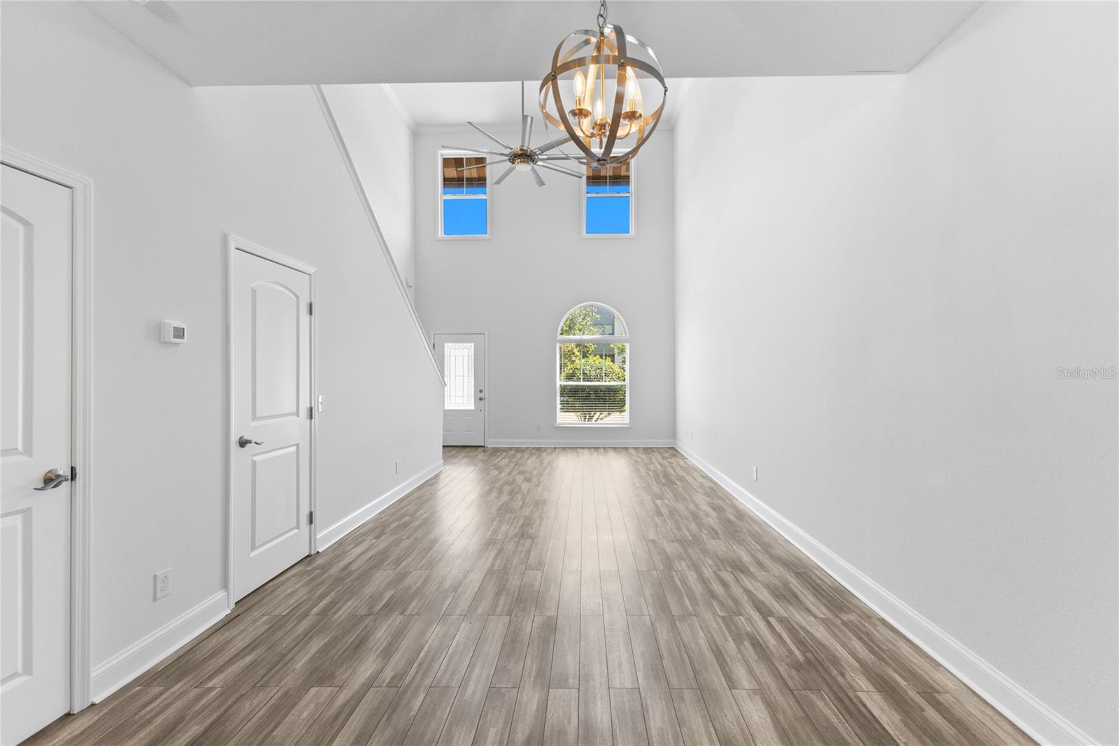 8702-8708 KENYON VIEW CT