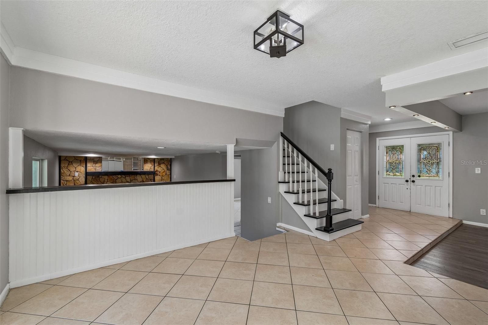 7111 GATEWAY CT