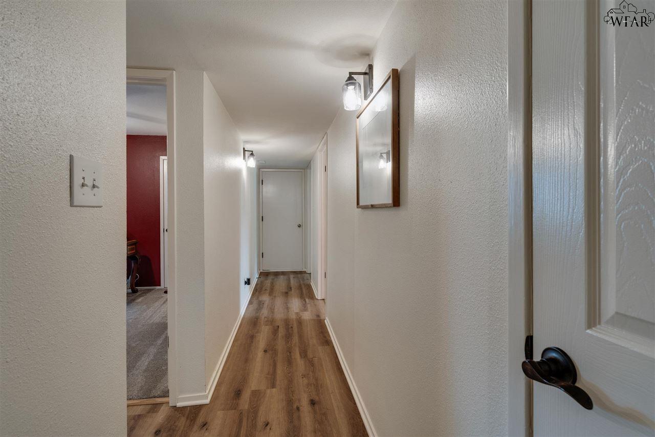 2812 COMPTON ROAD