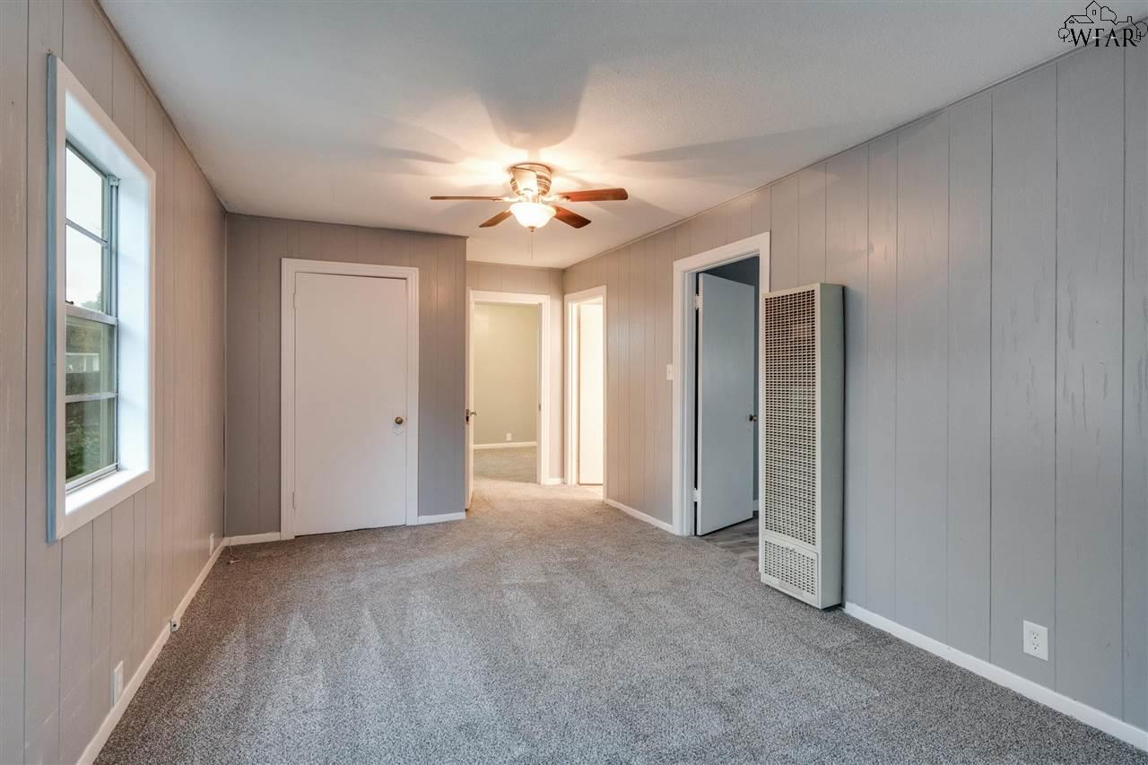 523 W INWOOD DRIVE