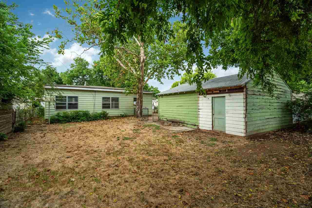 523 W INWOOD DRIVE