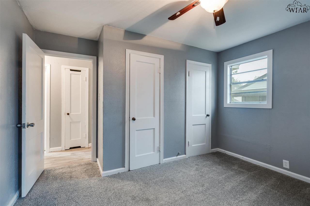 523 W INWOOD DRIVE