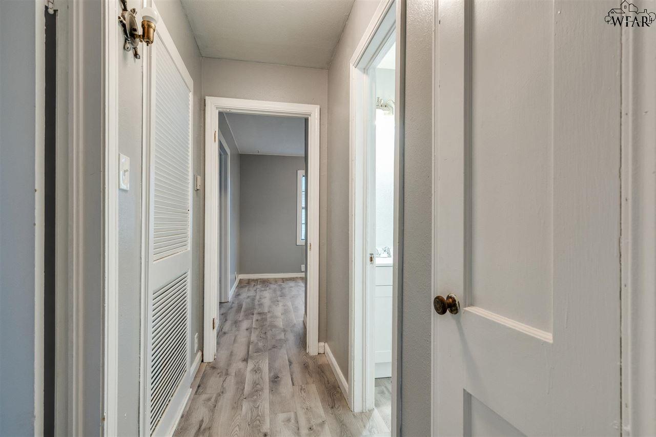 523 W INWOOD DRIVE