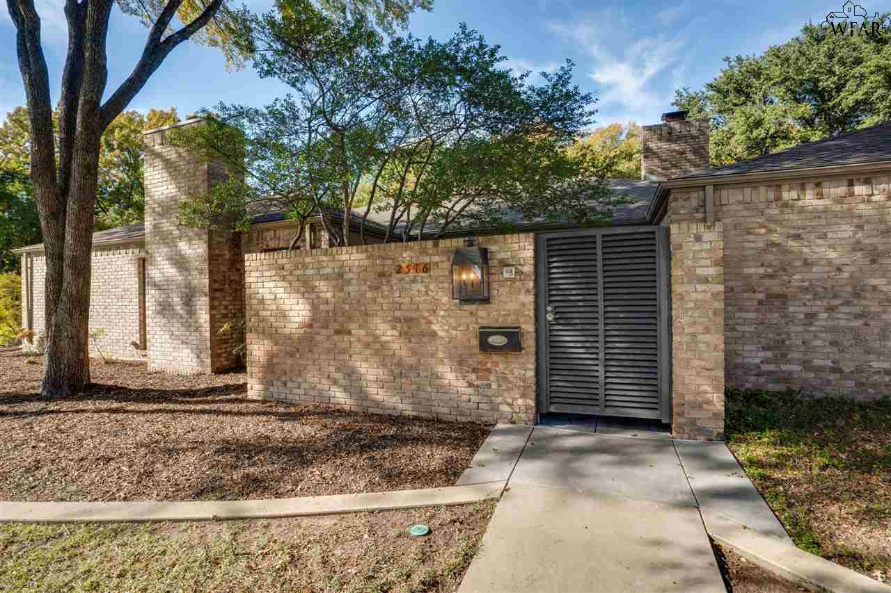 2516 BEEFEATER DRIVE