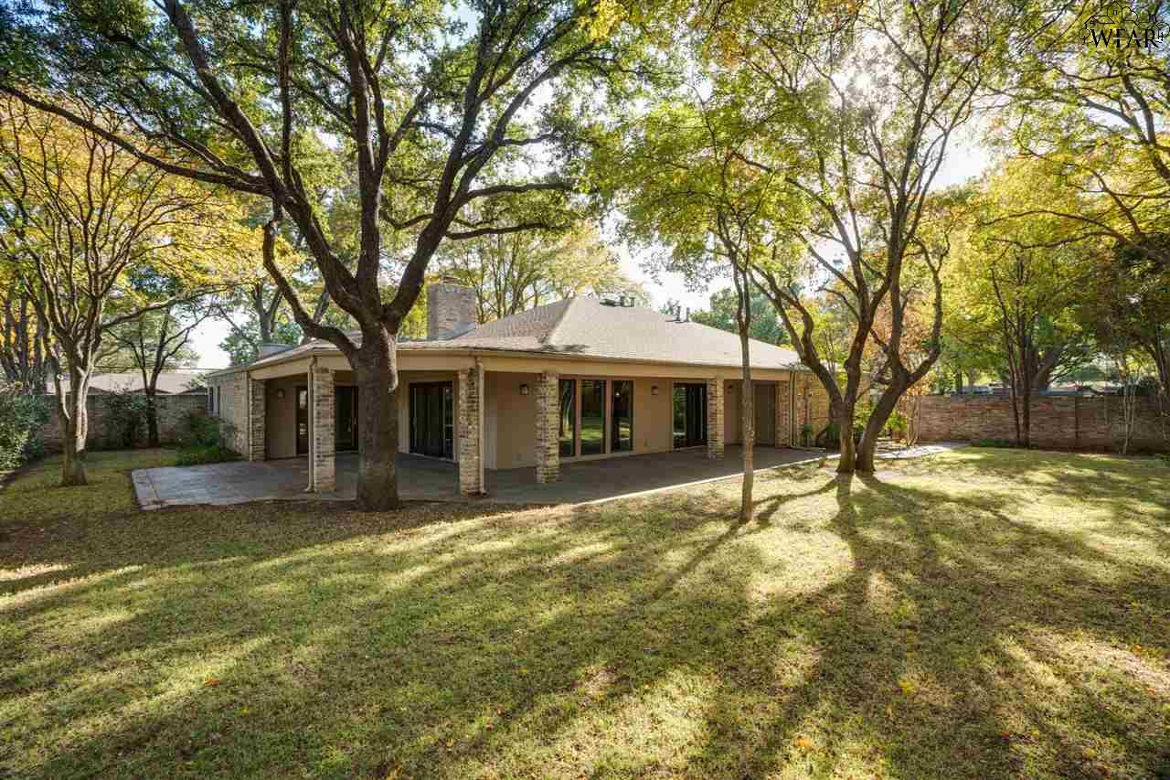 2516 BEEFEATER DRIVE