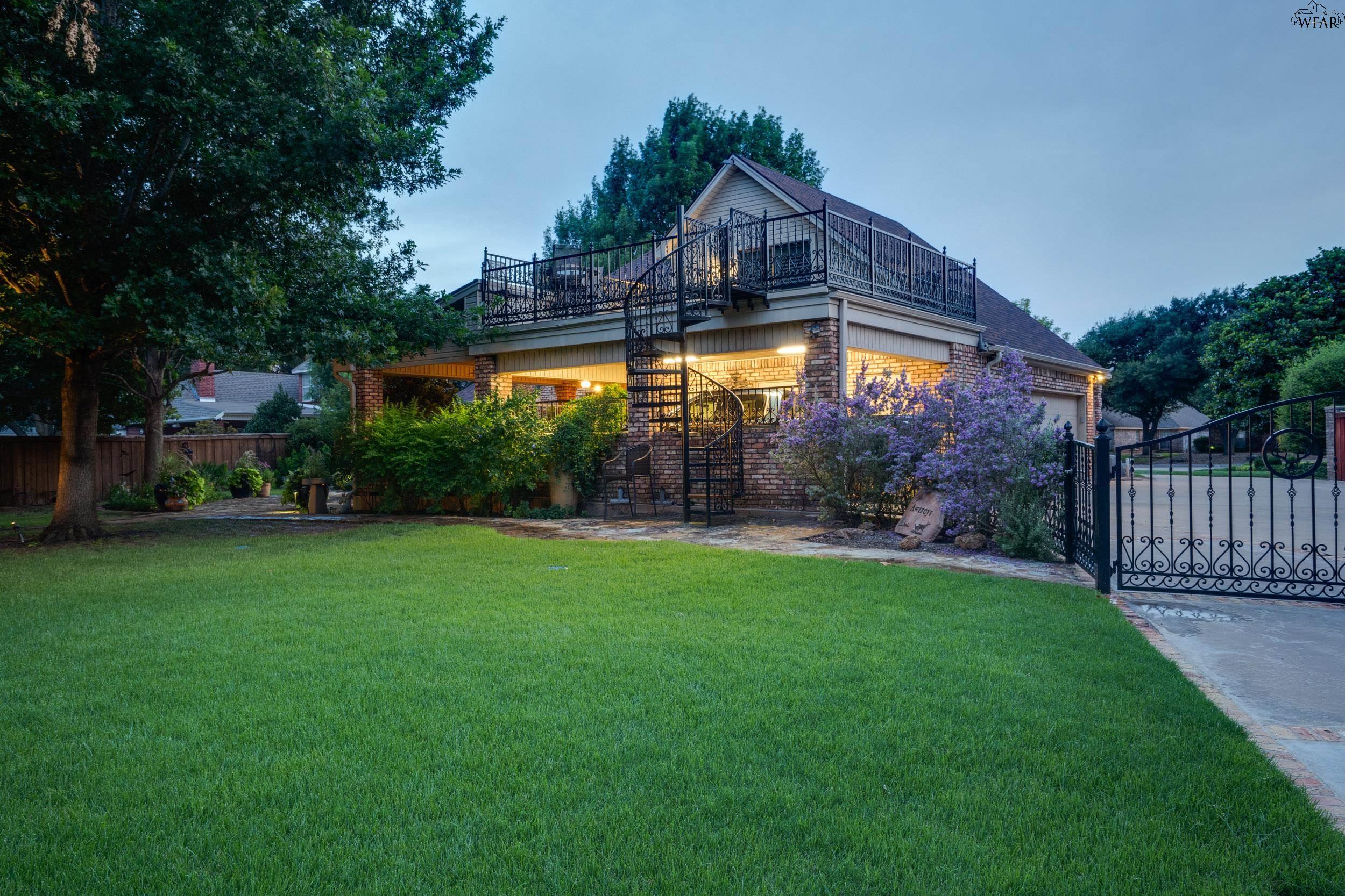 4203 DRIFTWOOD DRIVE