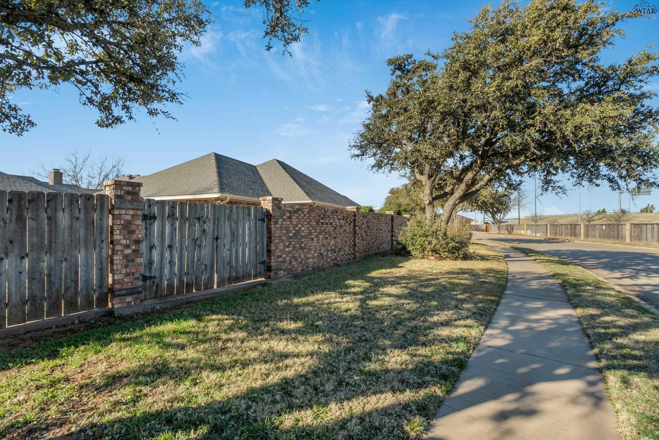 3401 NOTTINGHILL LANE