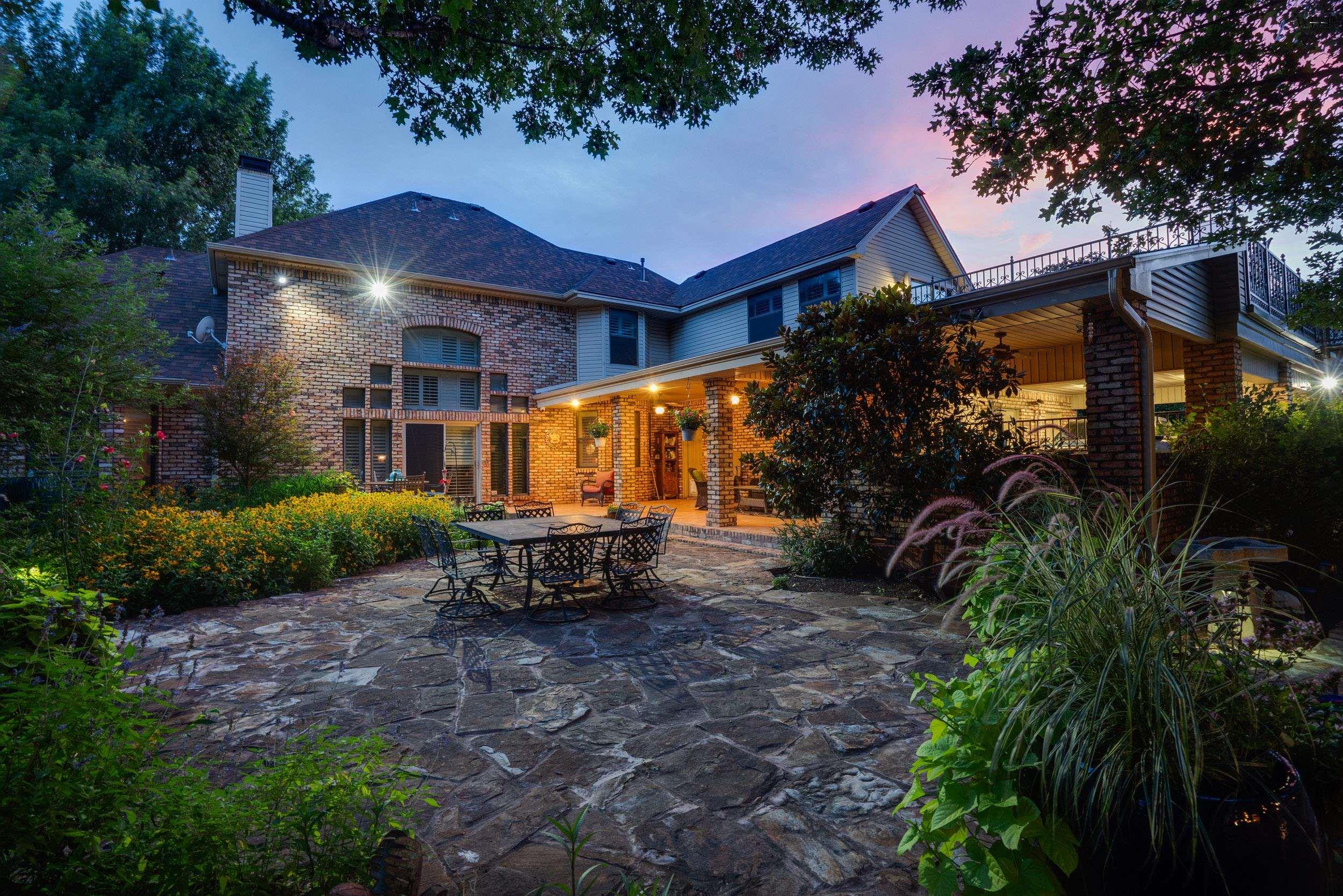 4203 DRIFTWOOD DRIVE