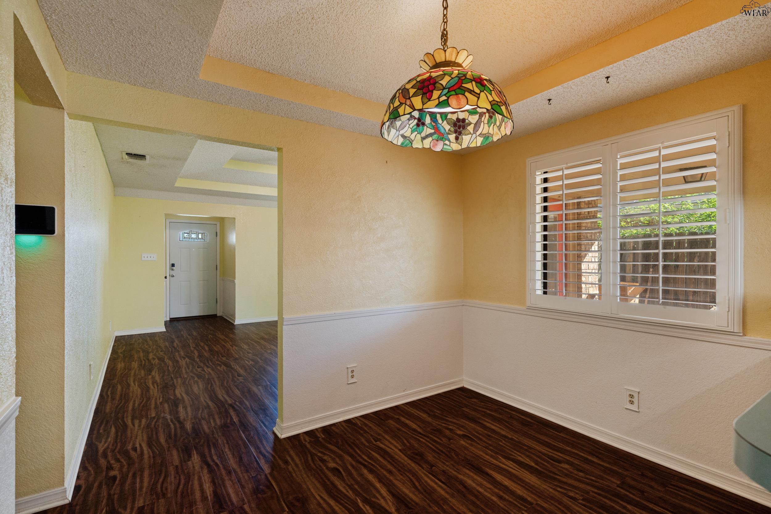 6005 LACI LANE