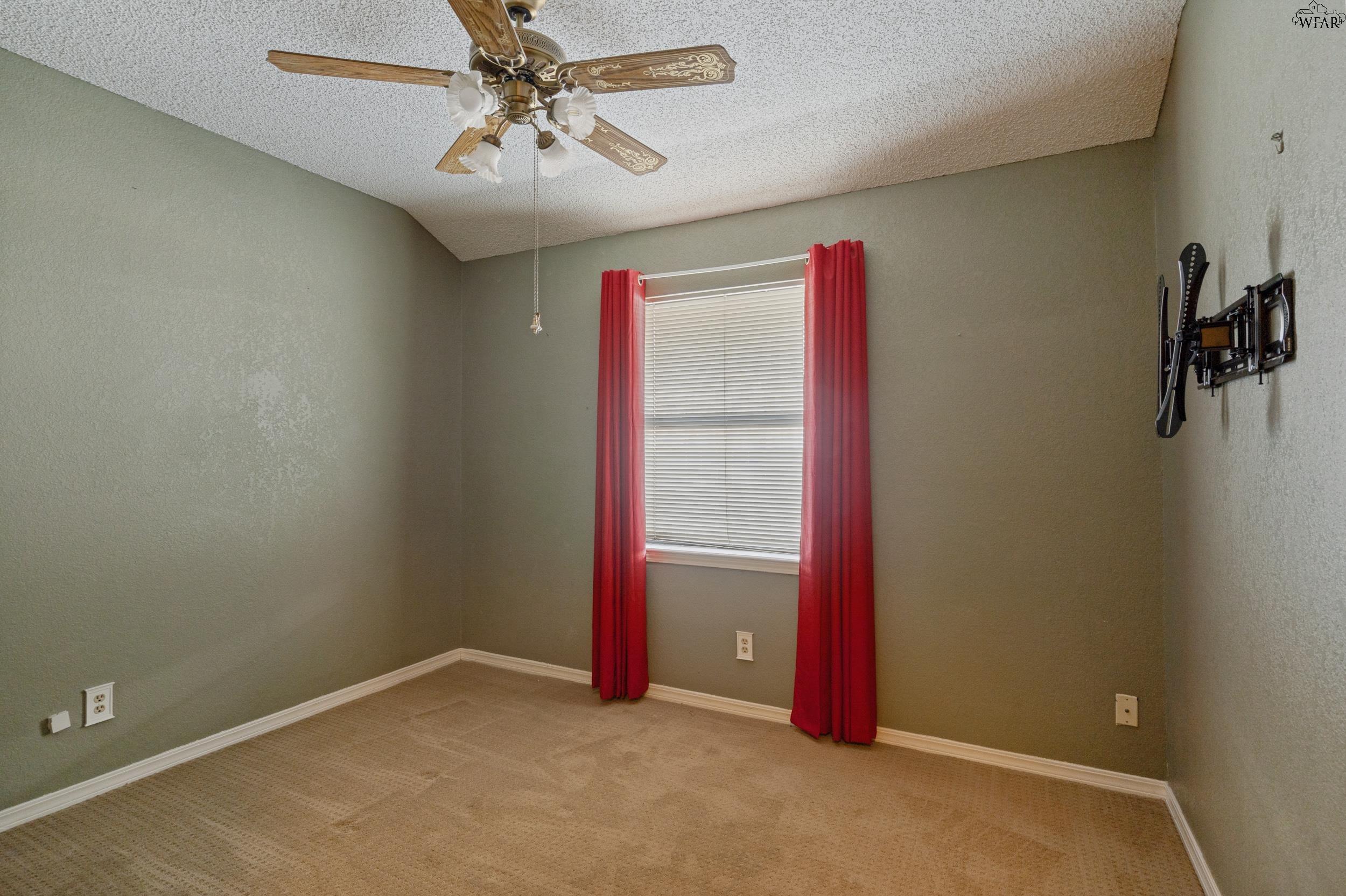6005 LACI LANE