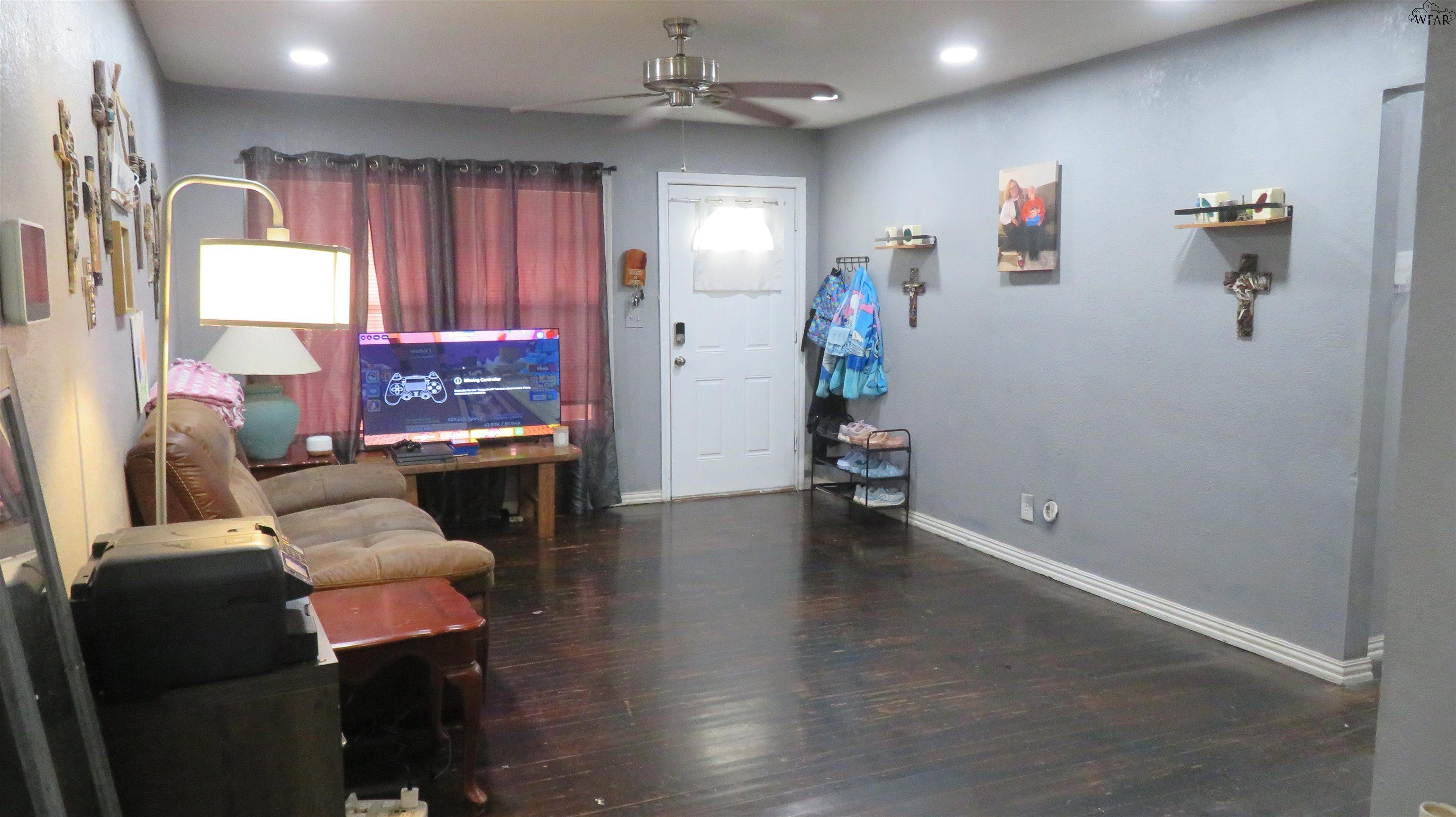3020 POOL STREET