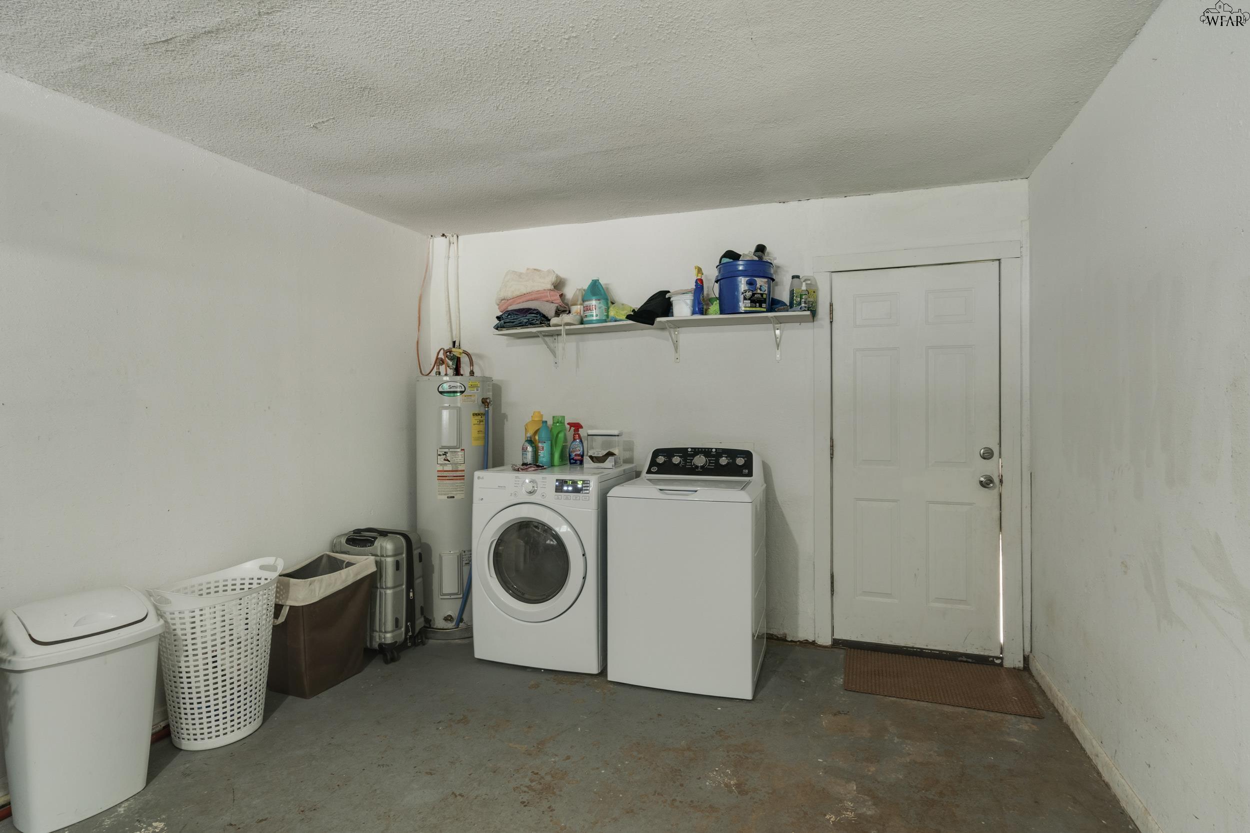 1621 GRANDVIEW EAST