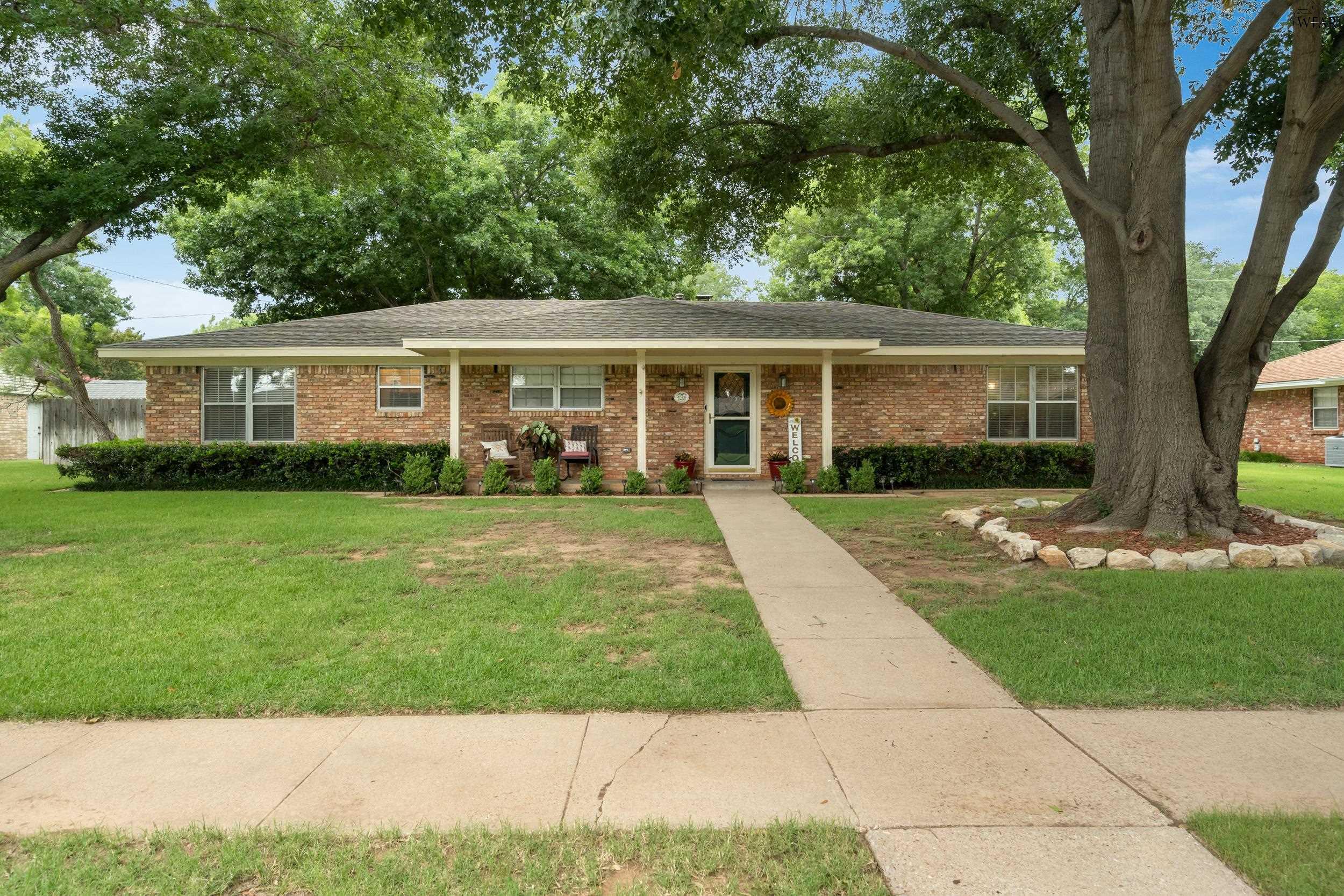 4516 BARBADOS DRIVE