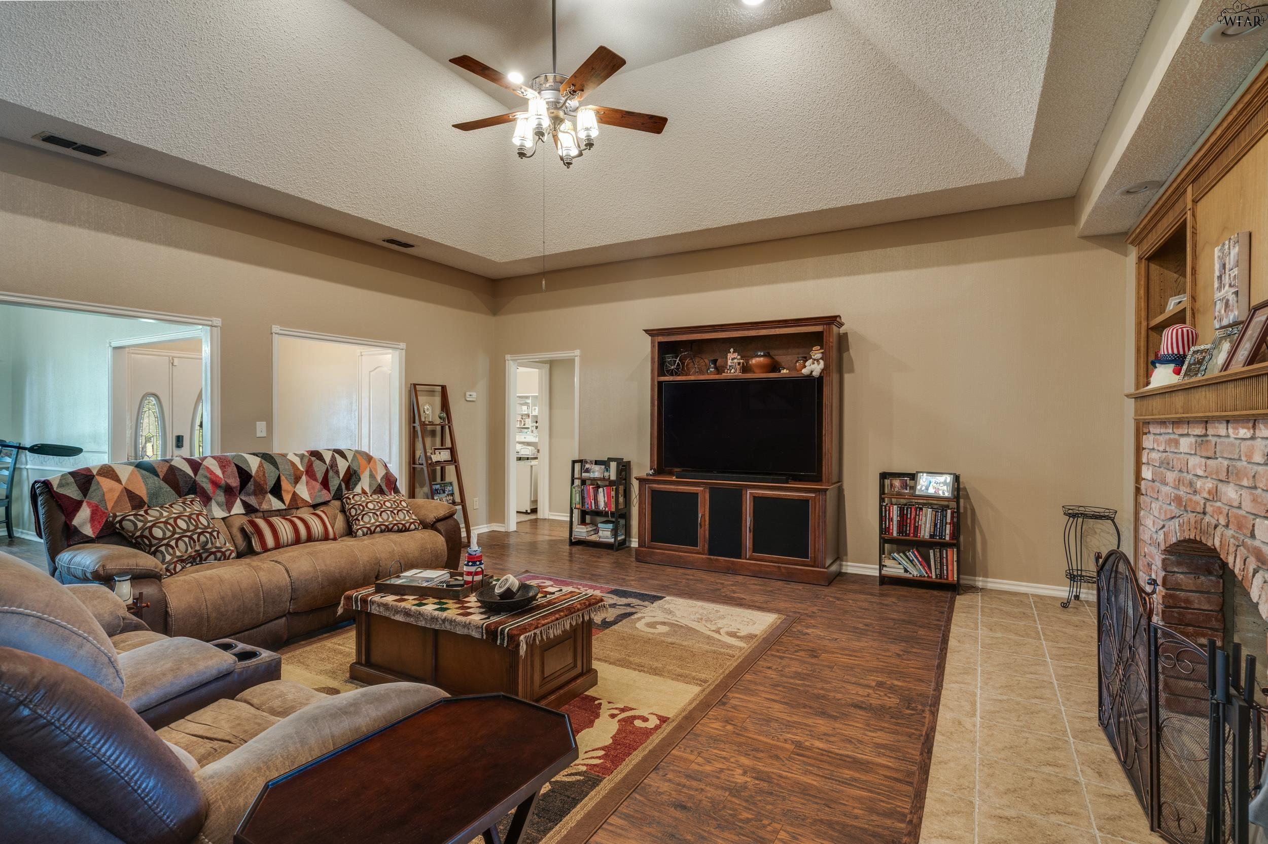 2551 SHEPHERDS GLEN