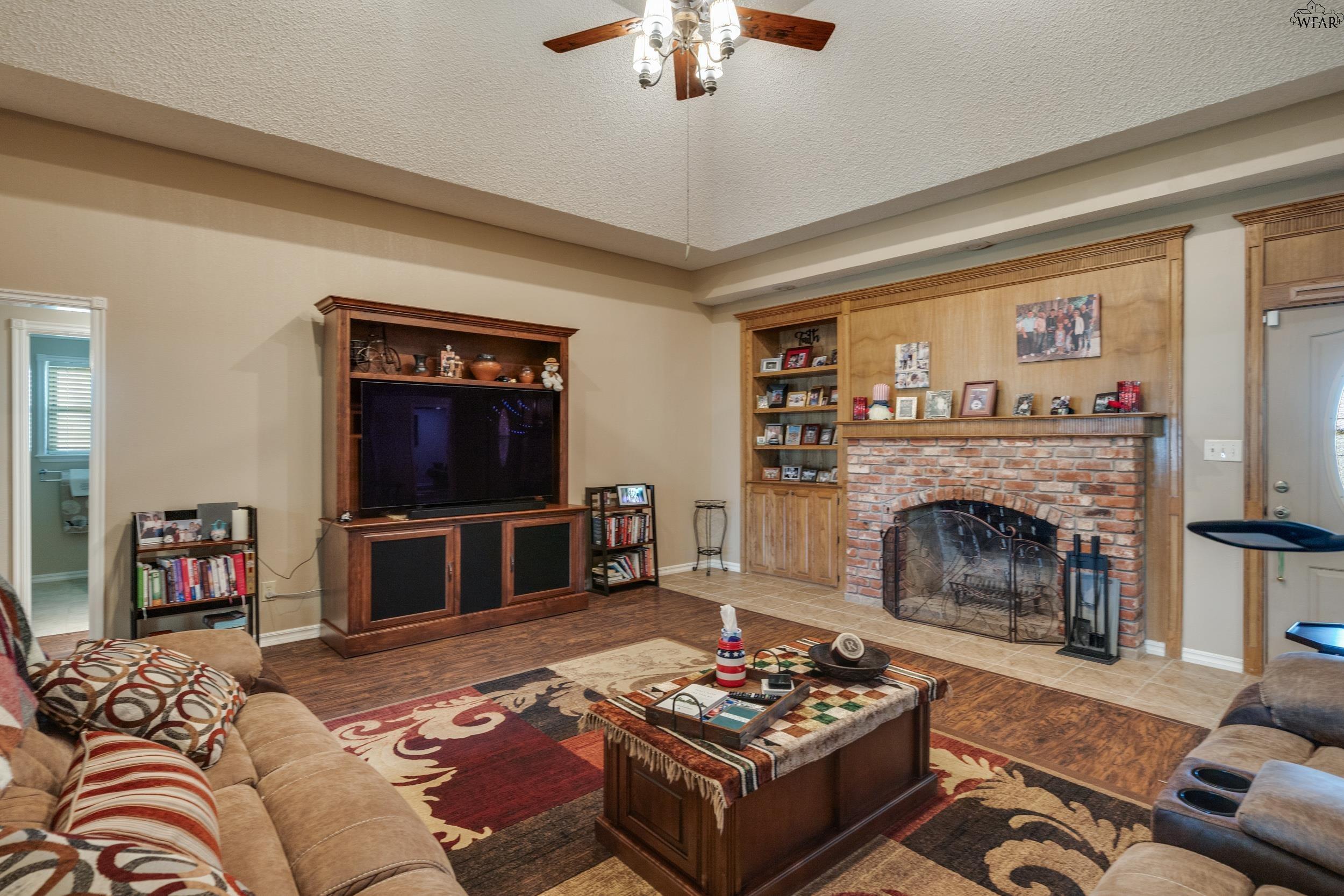 2551 SHEPHERDS GLEN