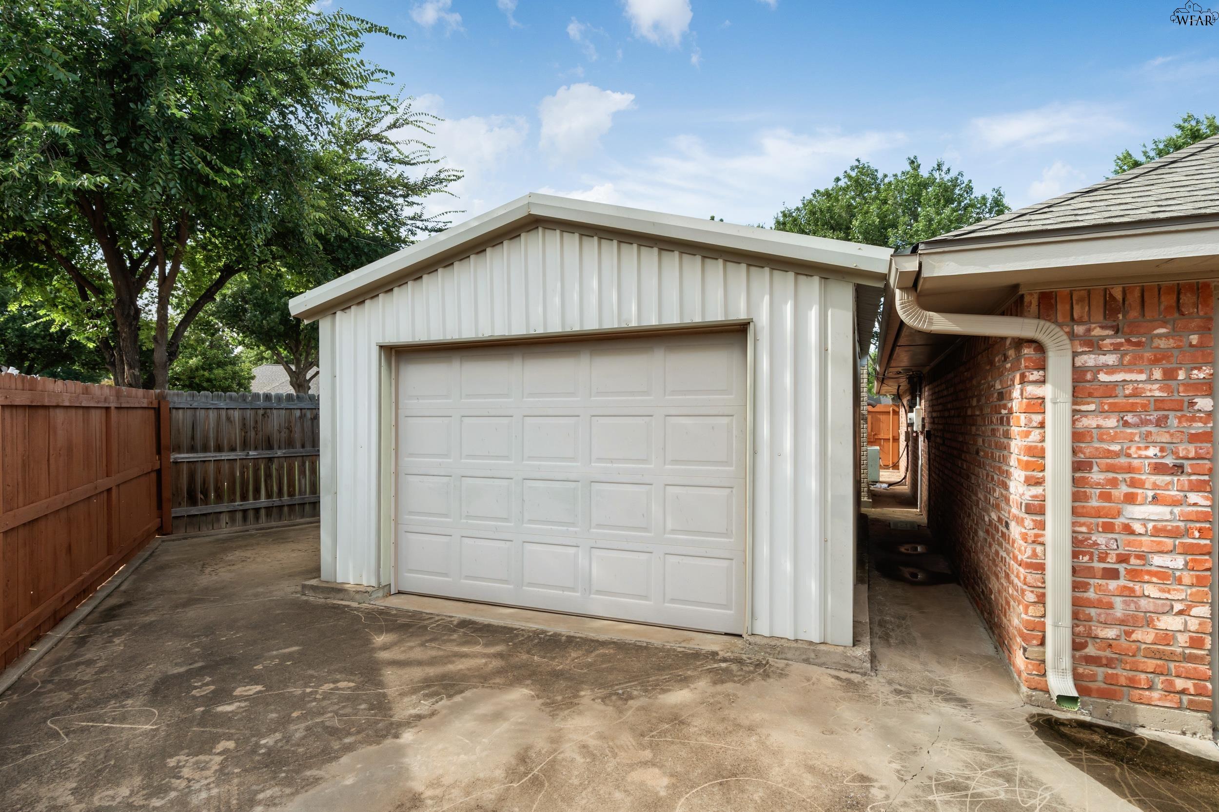 2551 SHEPHERDS GLEN