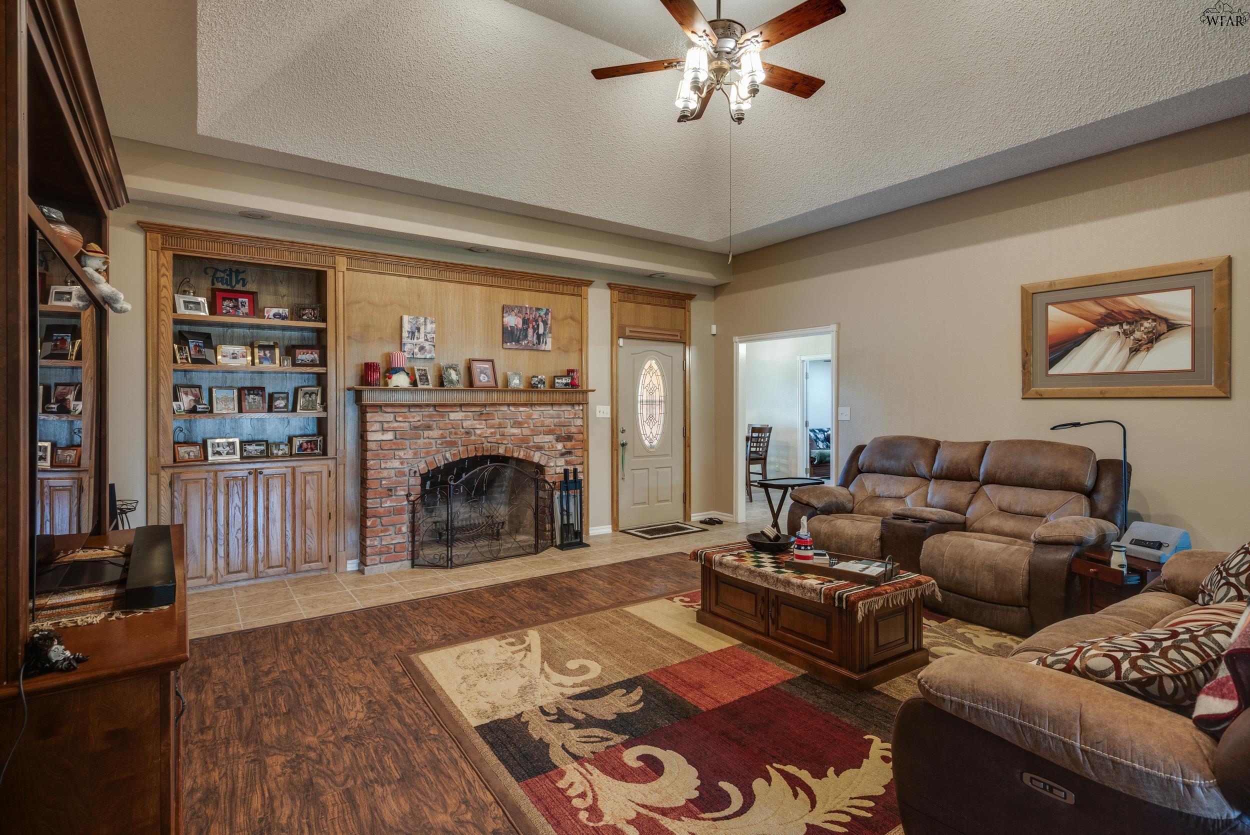 2551 SHEPHERDS GLEN