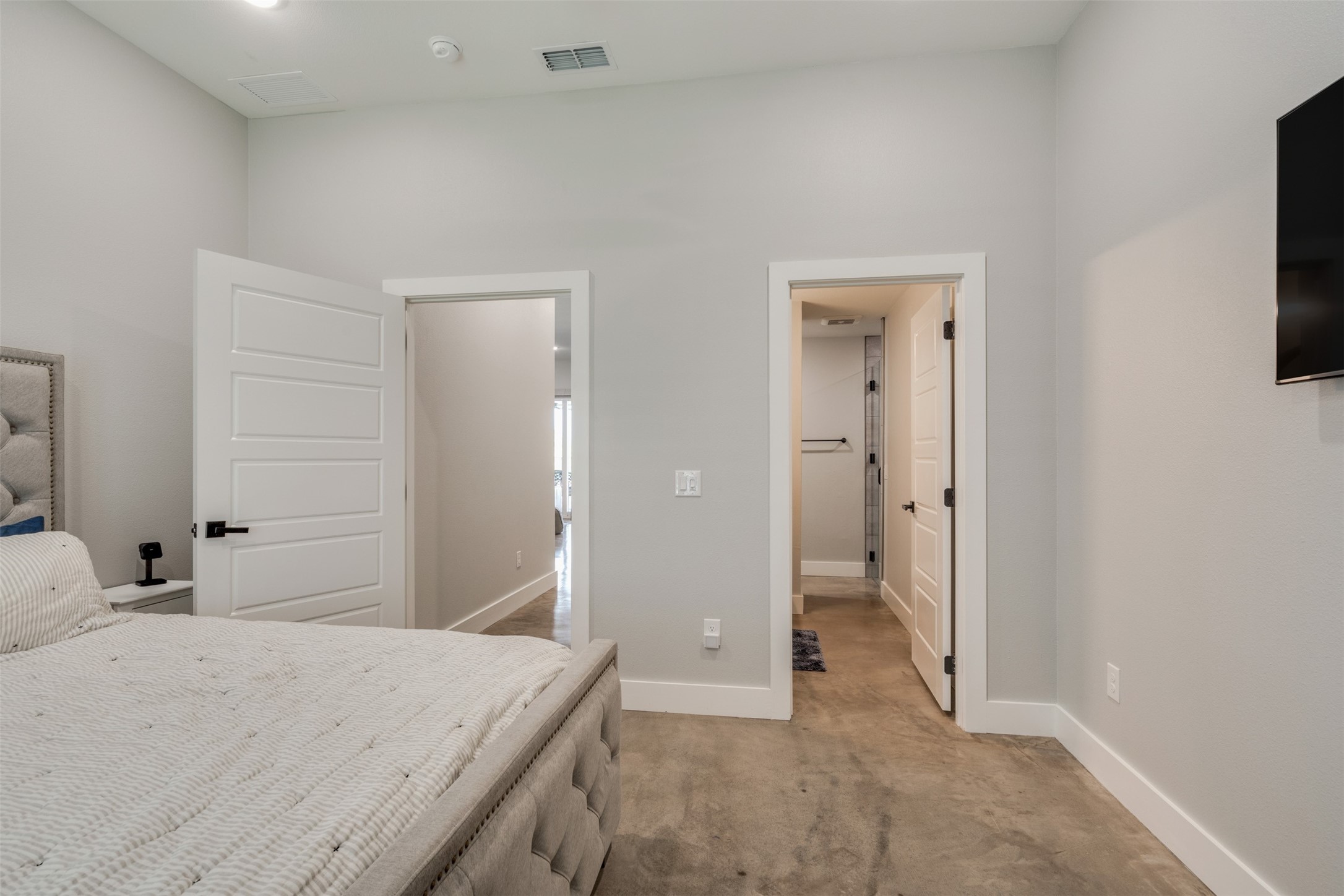 210 Bay Hill Drive