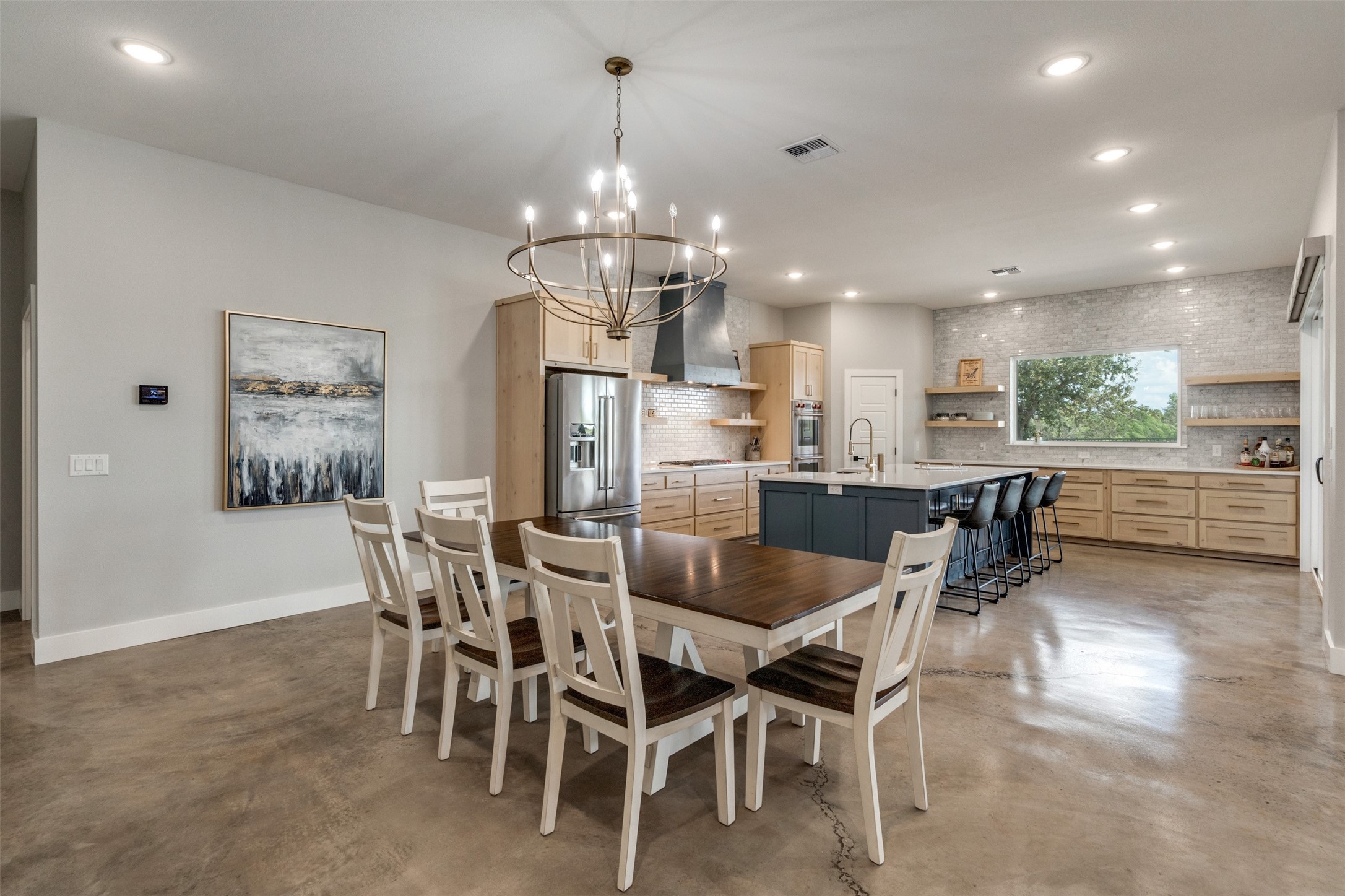 210 Bay Hill Drive