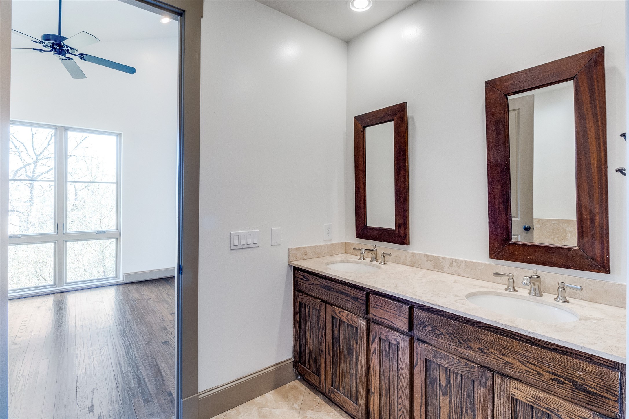 4406 Bowser Avenue 19