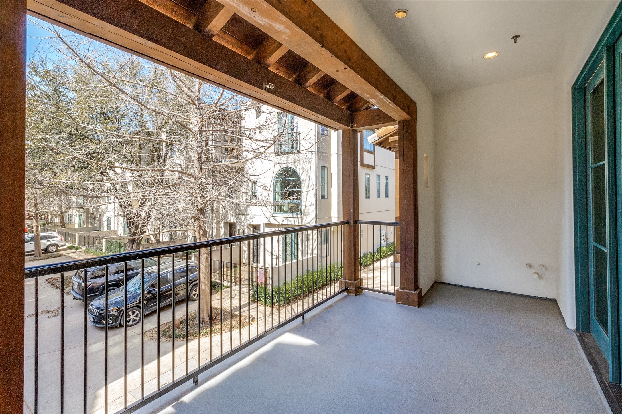 4406 Bowser Avenue 19
