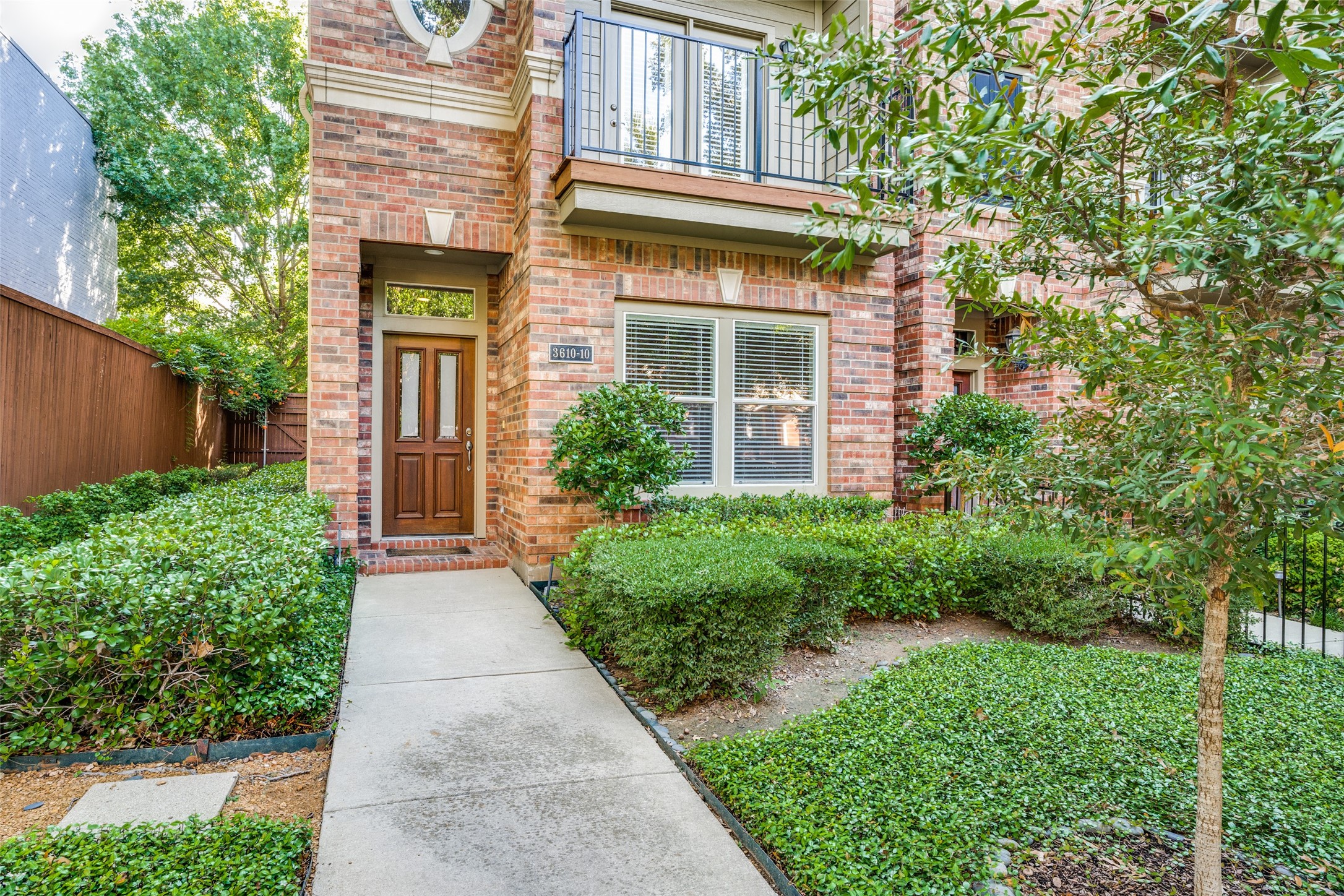 3610 Gillespie Street 10