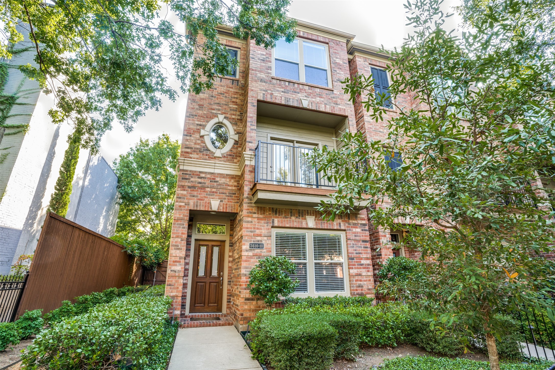 3610 Gillespie Street 10