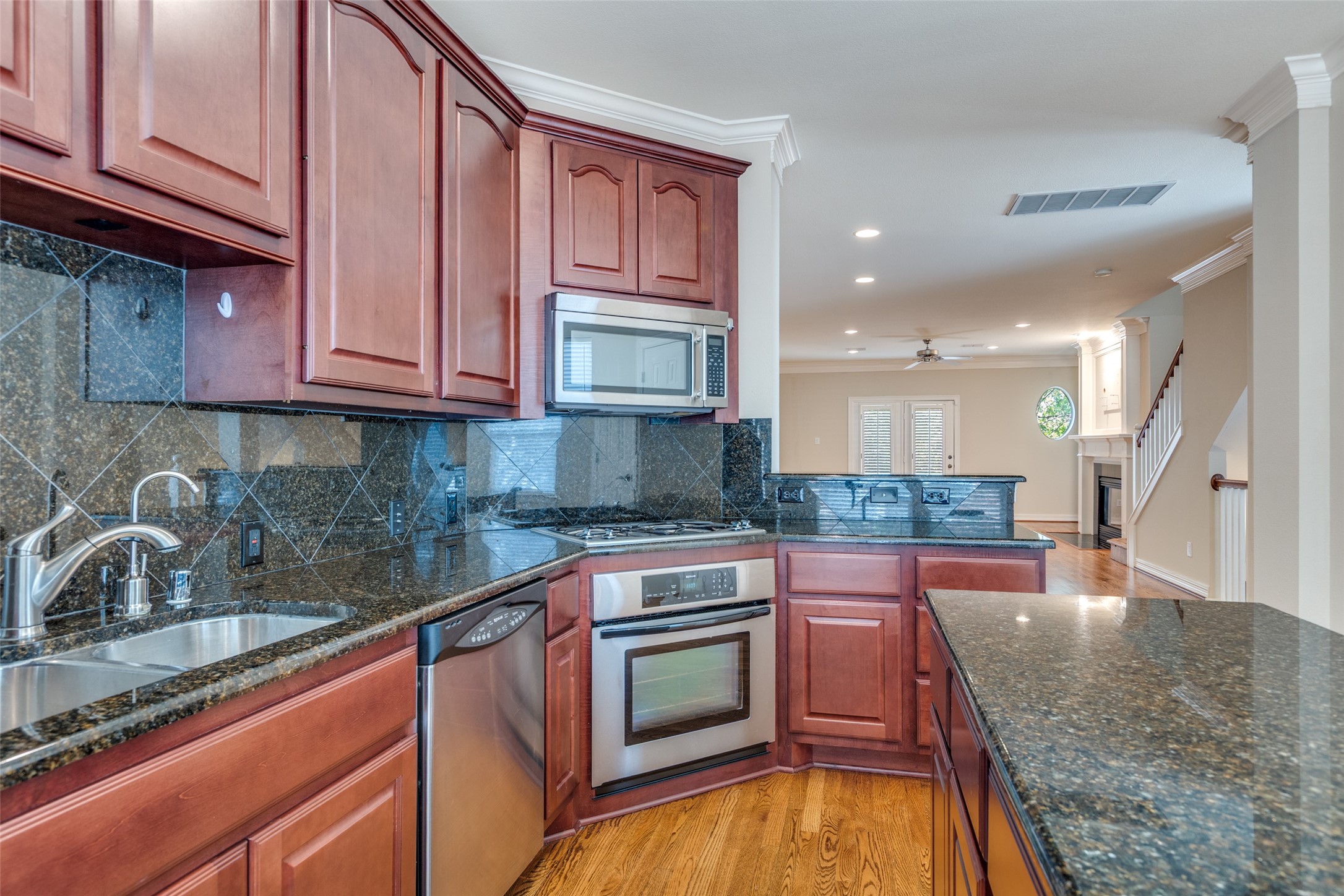 3610 Gillespie Street 10