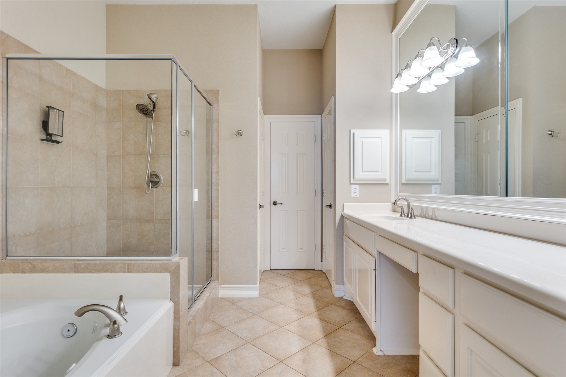 3610 Gillespie Street 10