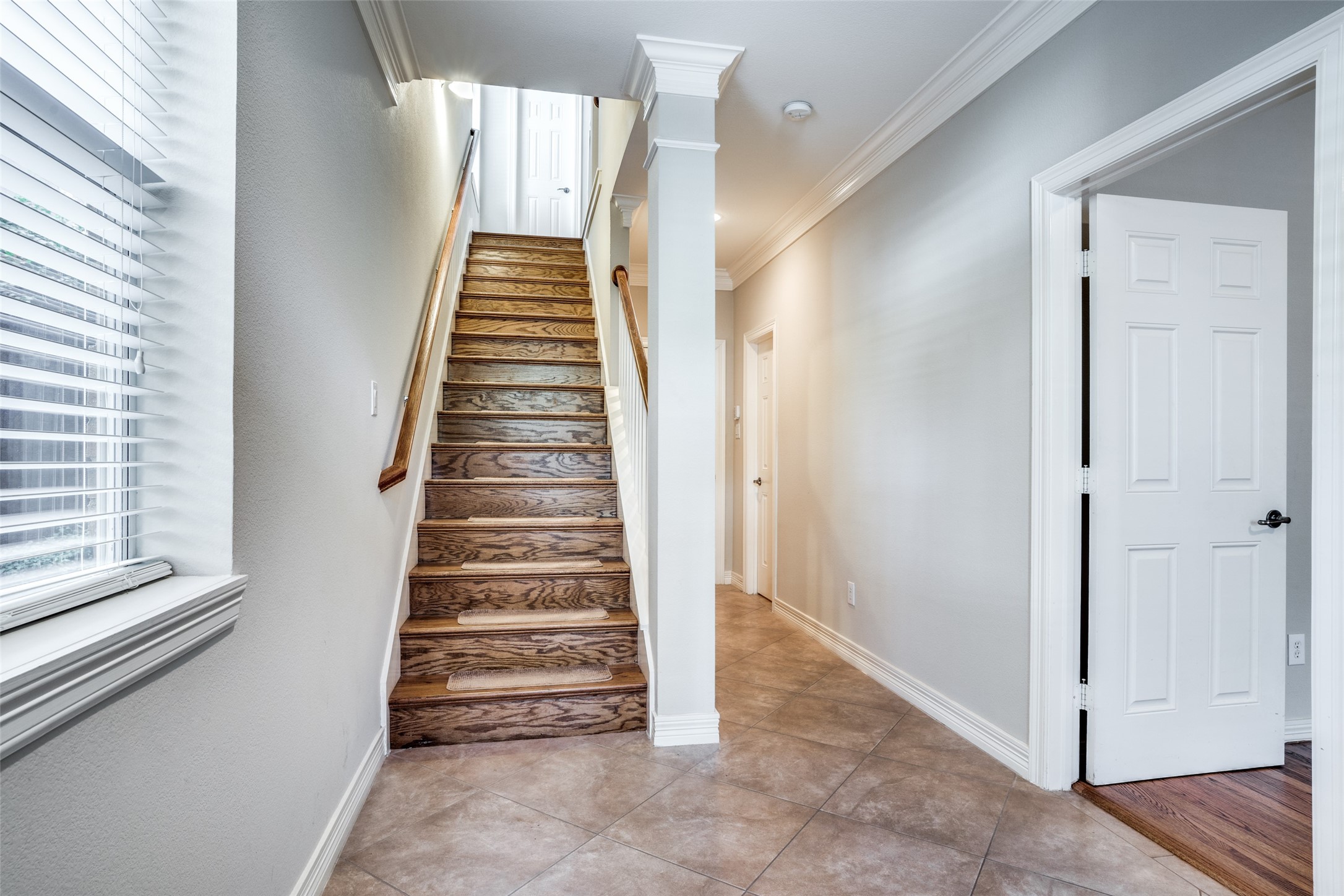 3610 Gillespie Street 10