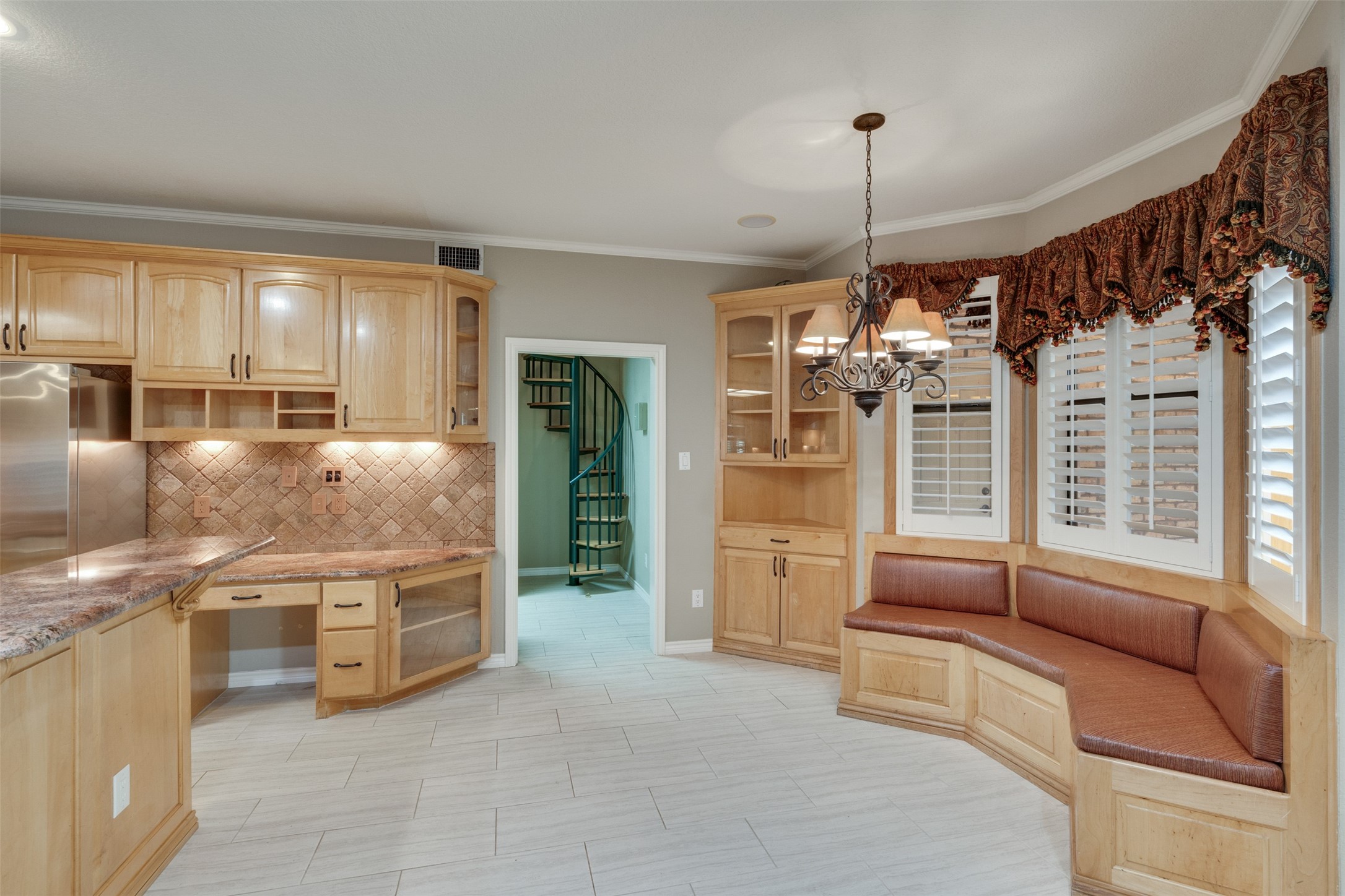 4203 Driftwood Drive