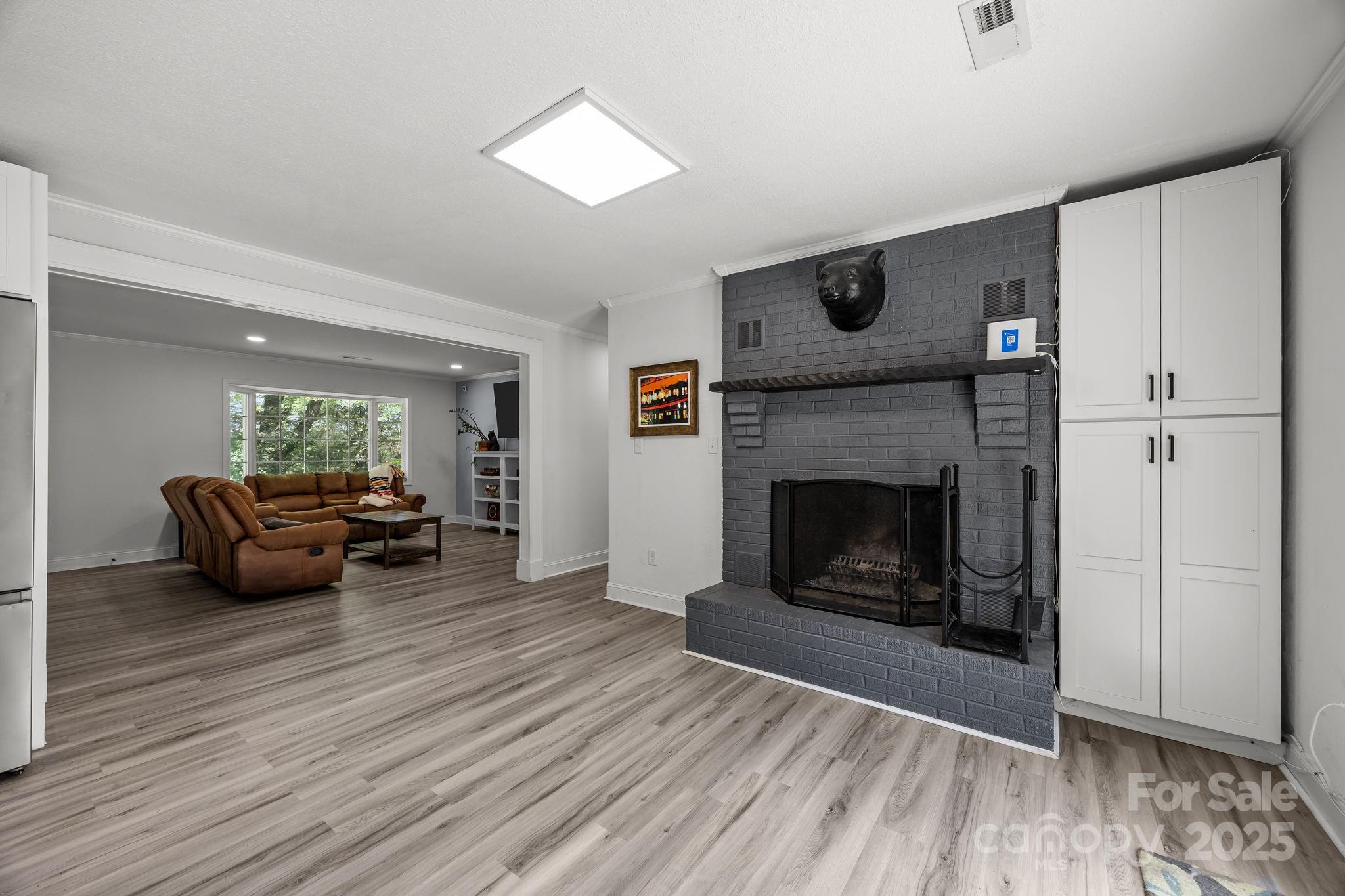 1225 W Gilbert Street
