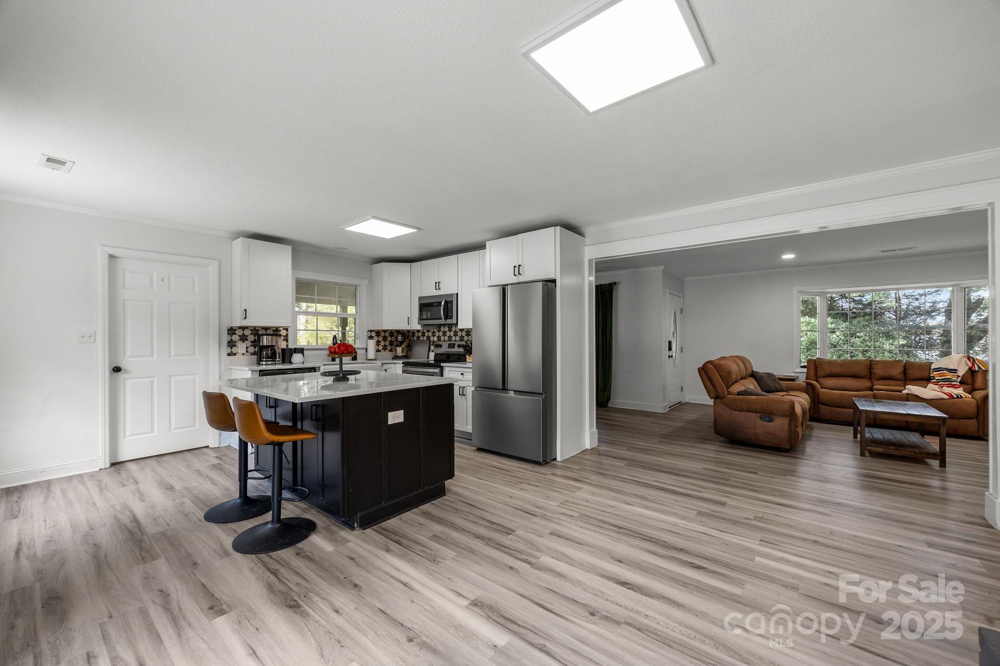 1225 W Gilbert Street