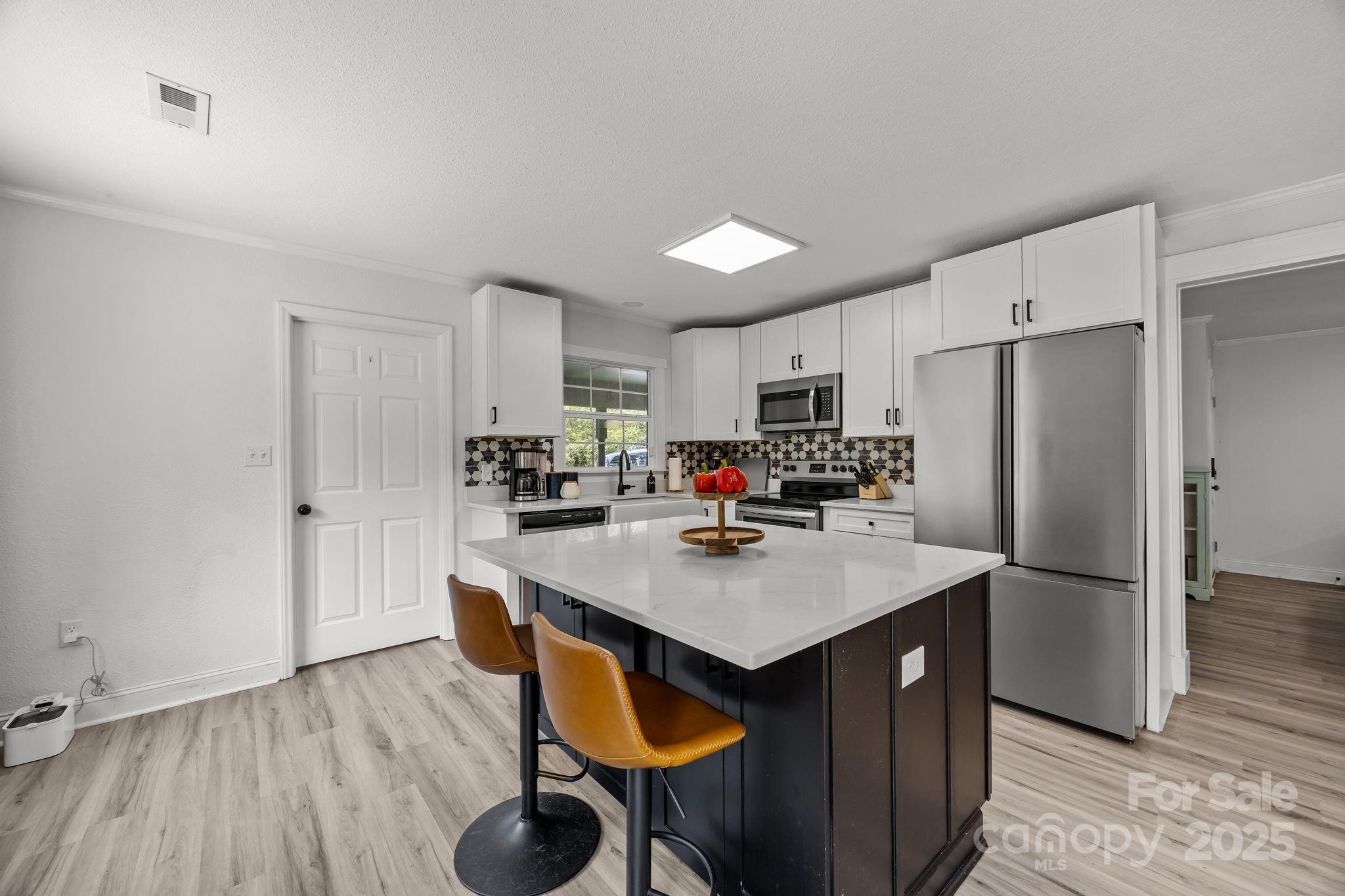 1225 W Gilbert Street