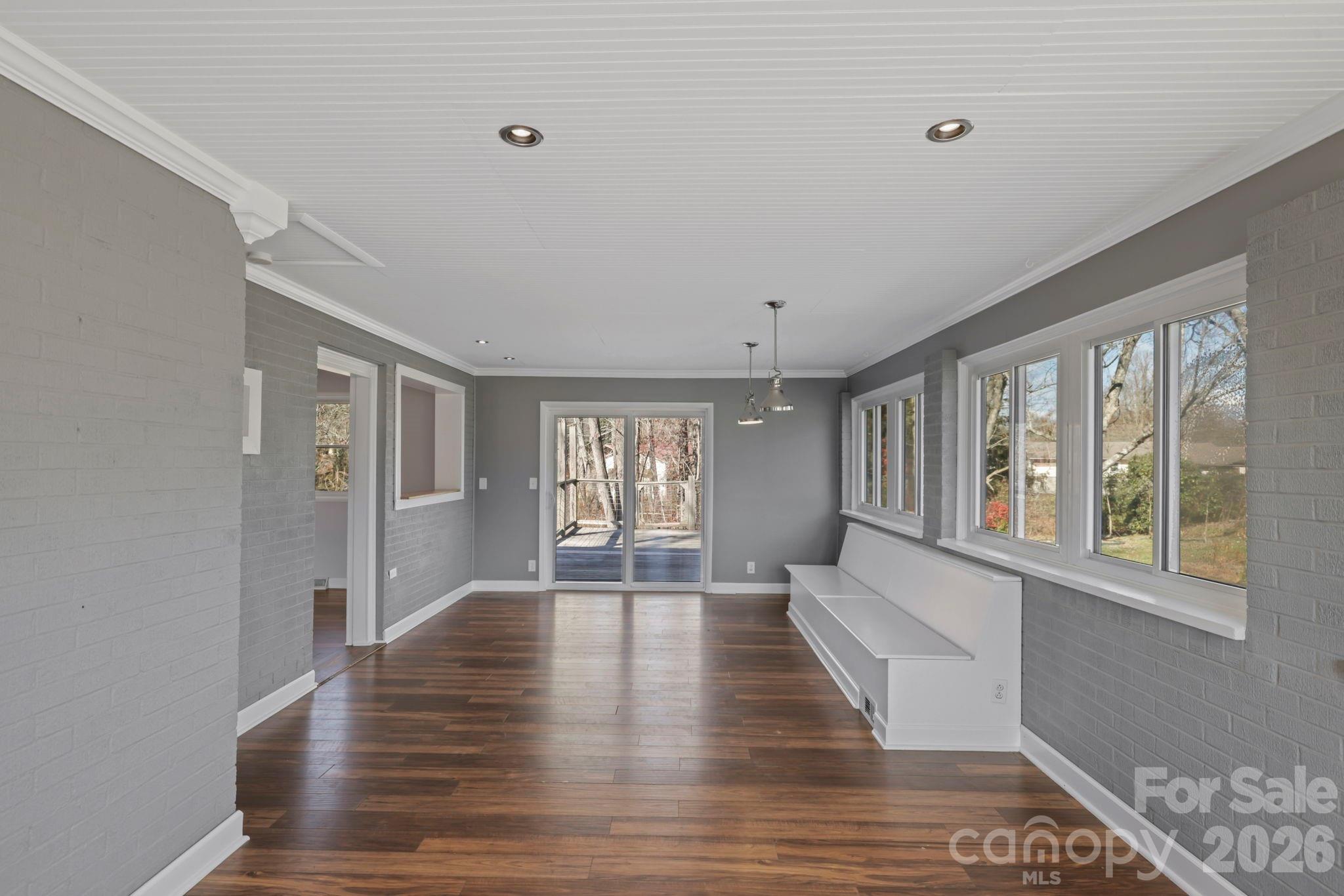 68 Lisam Way
